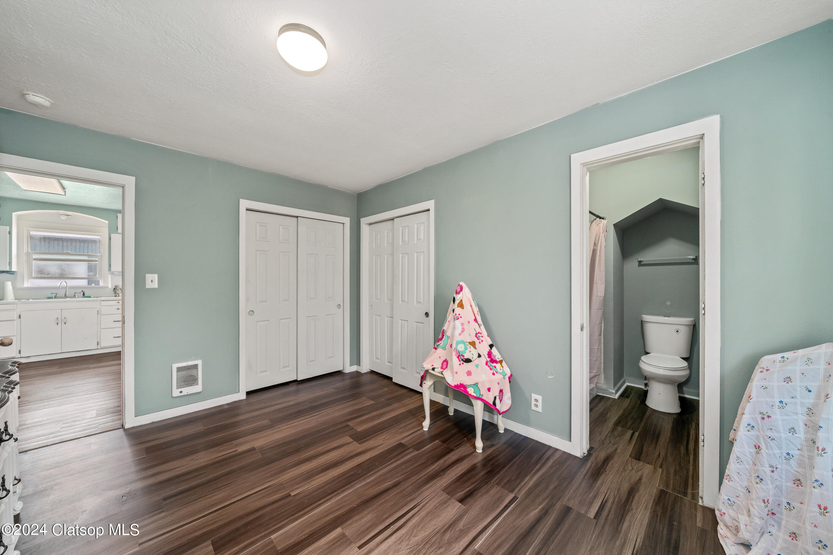 308 1st Street Property Photo 23