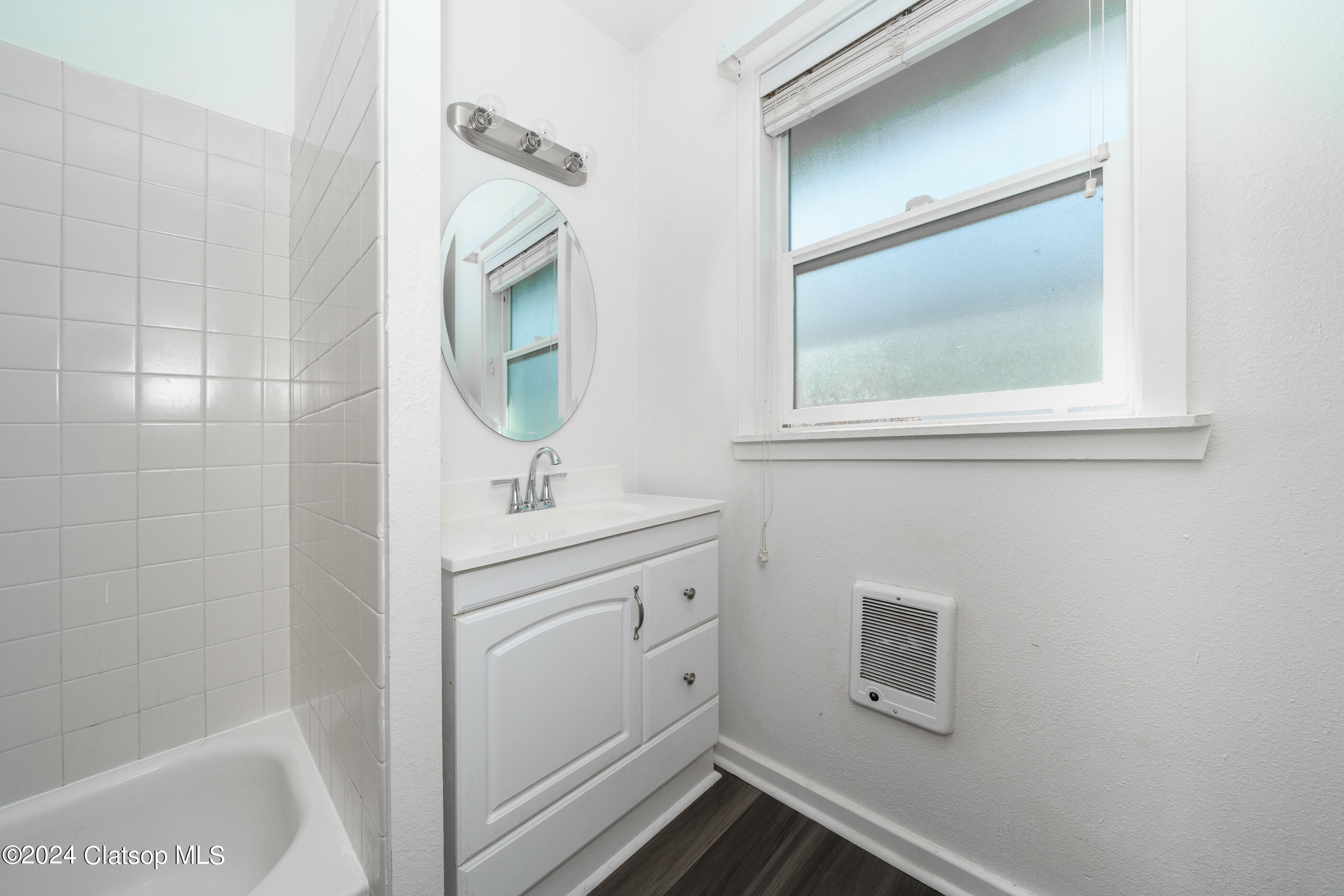 308 1st Street Property Photo 26