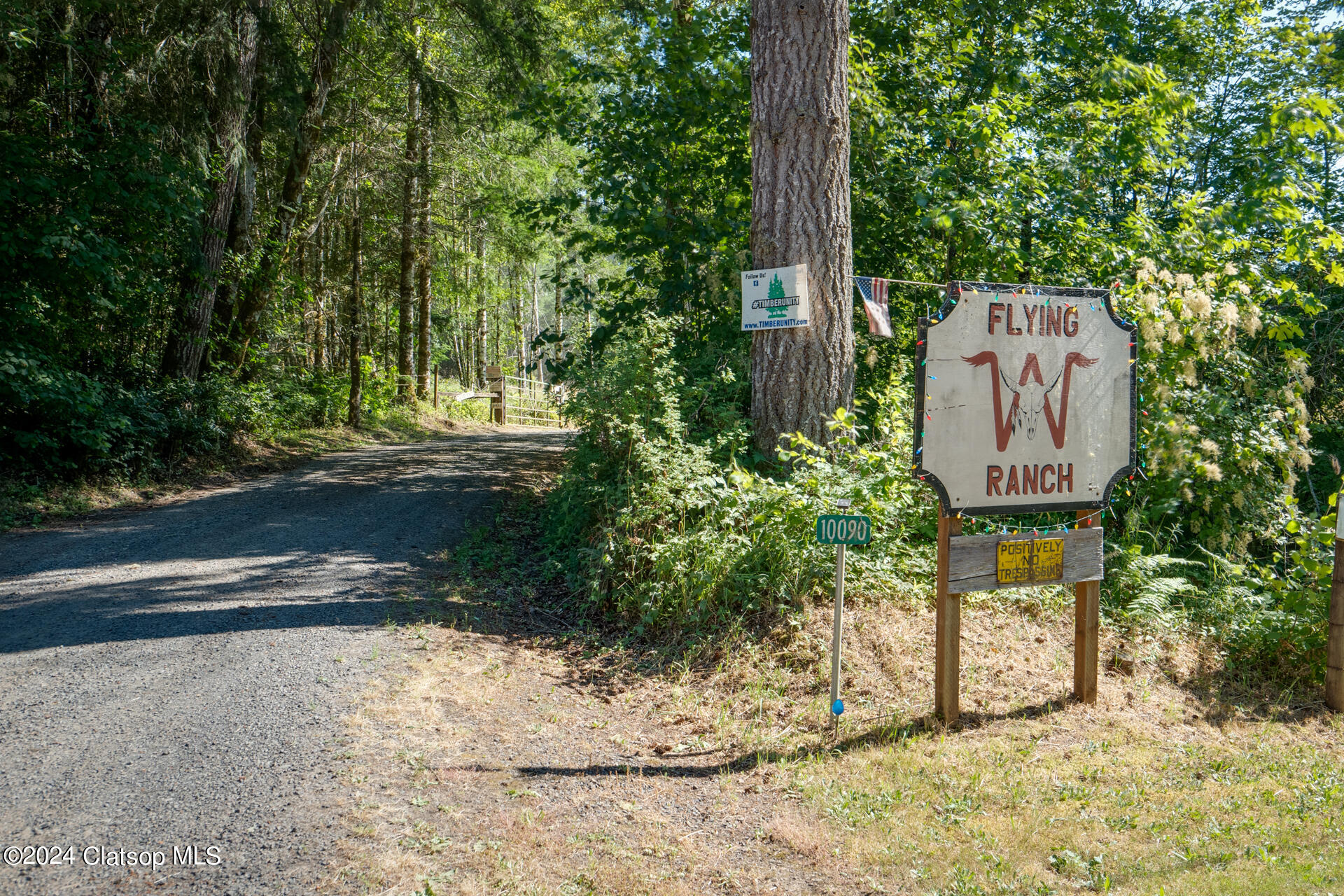 10090 Or-202 Property Photo 6