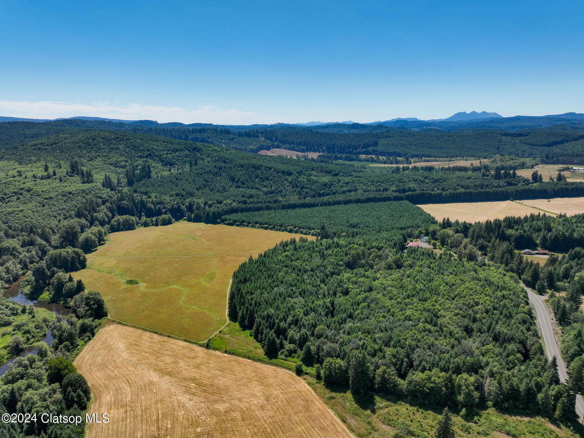 10090 Or-202 Property Photo 13