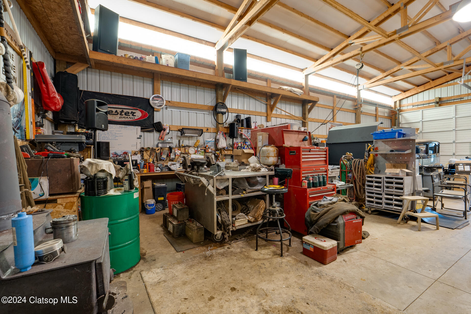 10090 Or-202 Property Photo 40