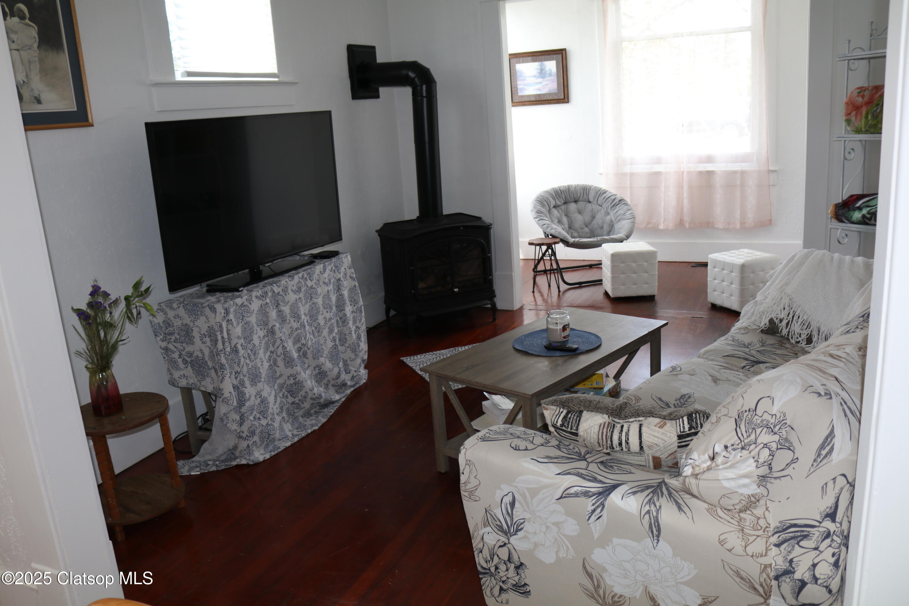 530 Se Marlin Avenue Property Photo 9