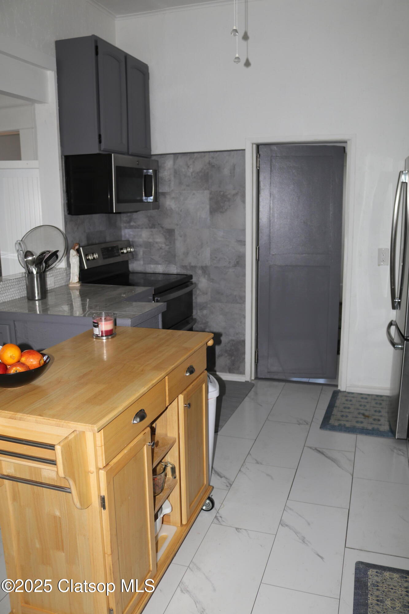 530 Se Marlin Avenue Property Photo 16