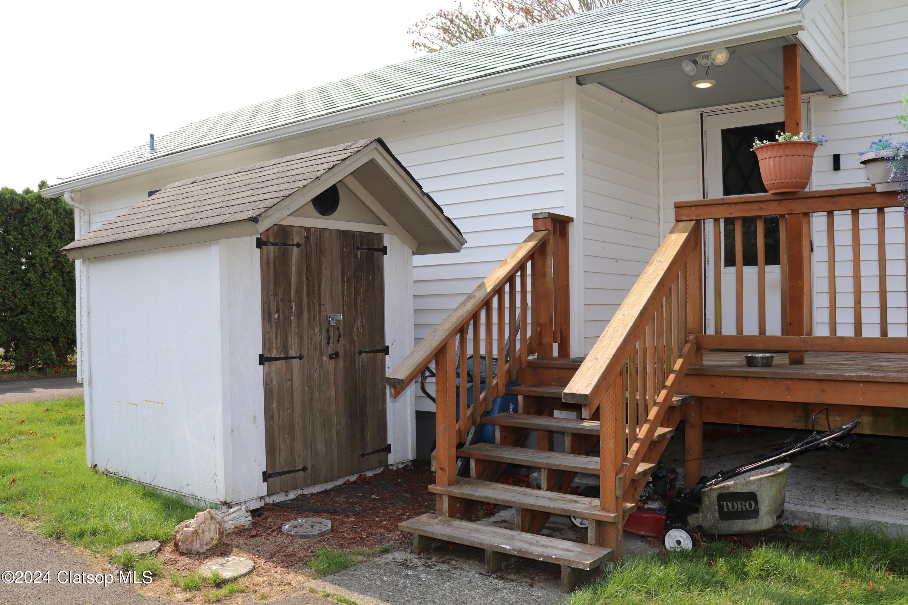 530 Se Marlin Avenue Property Photo 36