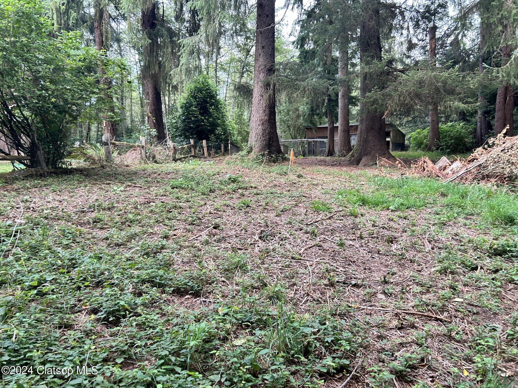 V/l .50ac Crest Drive Property Photo 4
