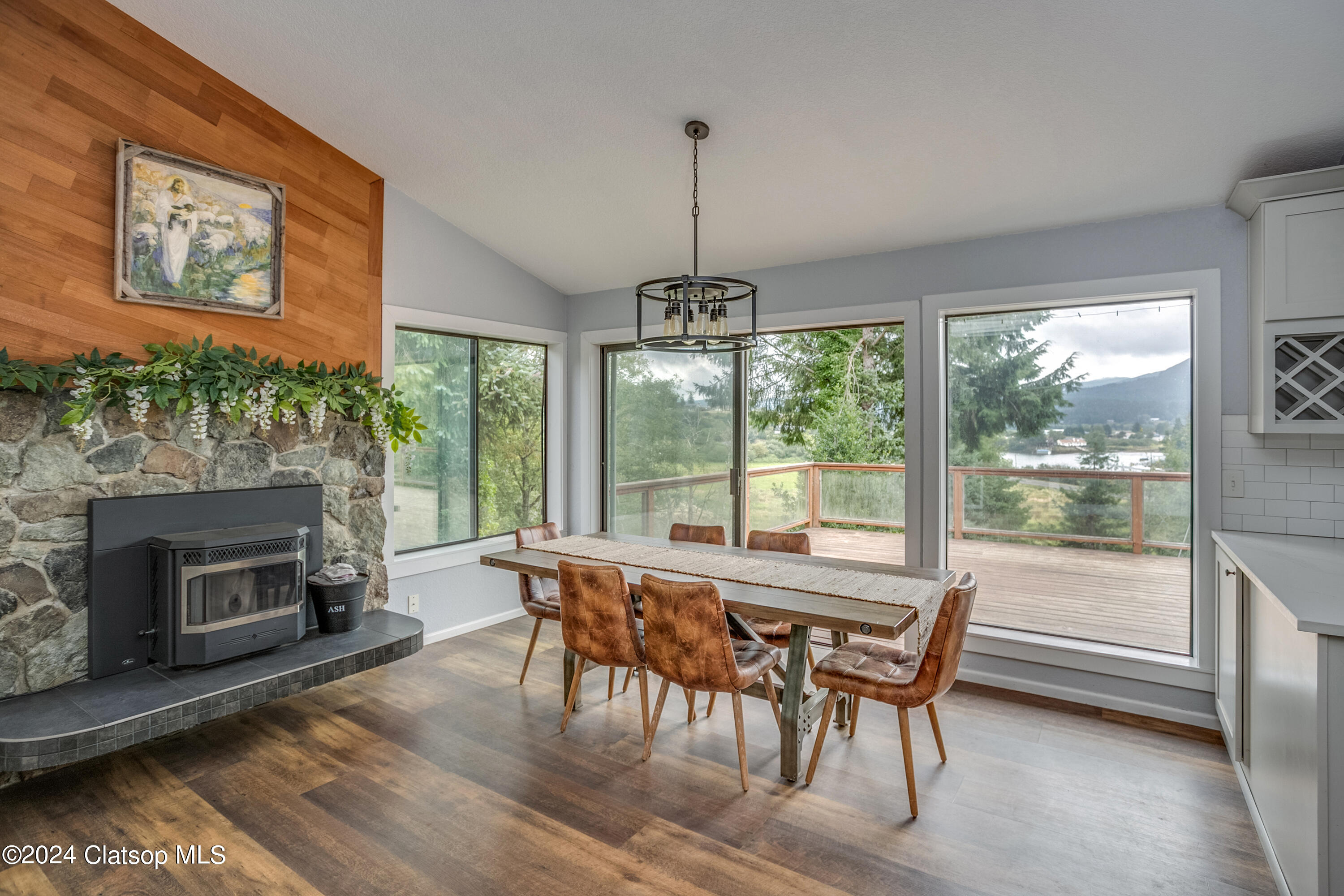 37650 North Fork Road Property Photo 9