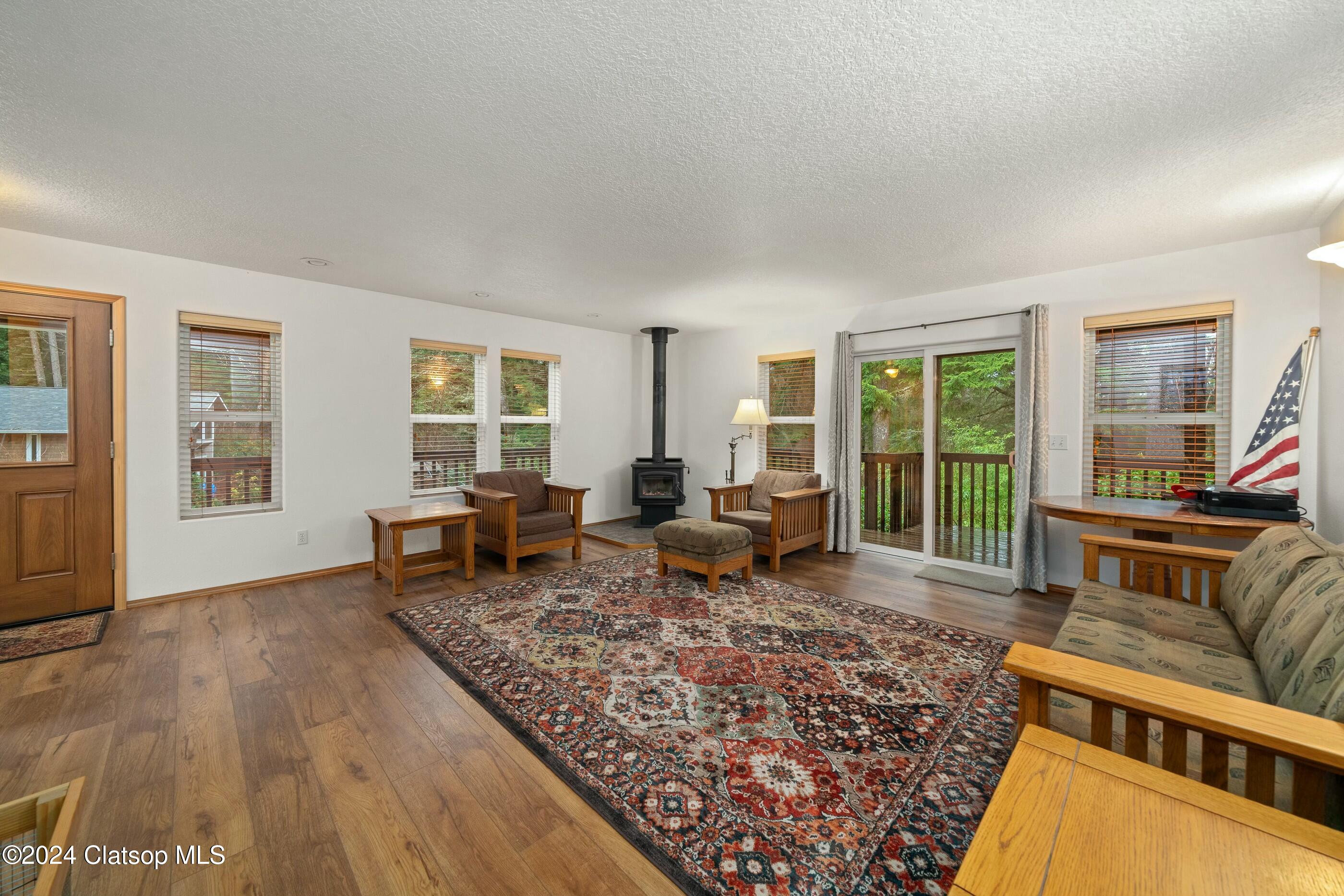 5840 8th Street Property Photo 24