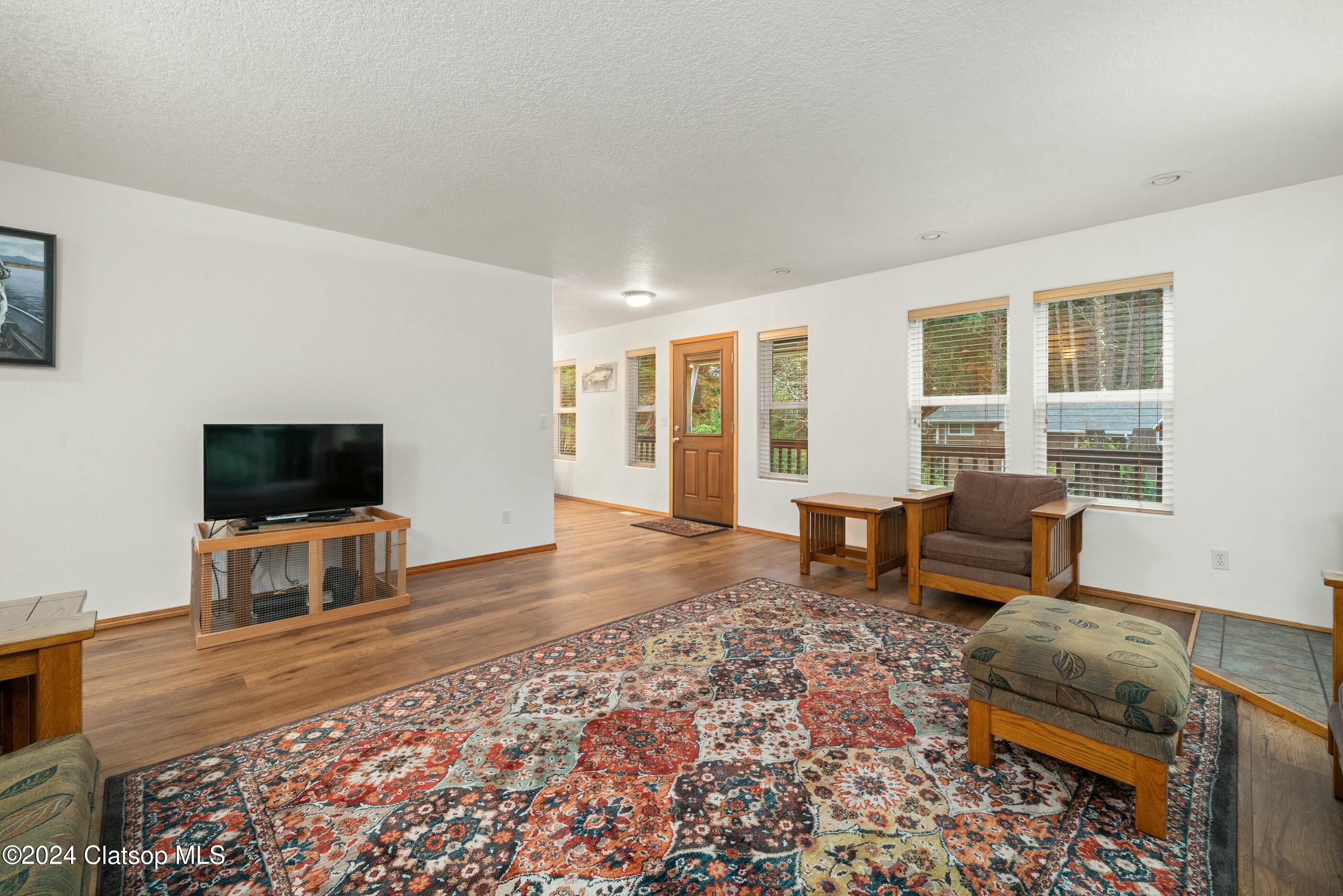 5840 8th Street Property Photo 25