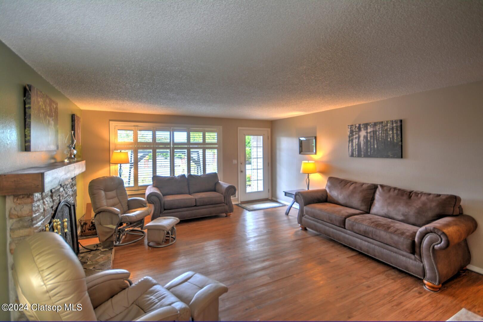486 Ridge Drive Property Photo 3
