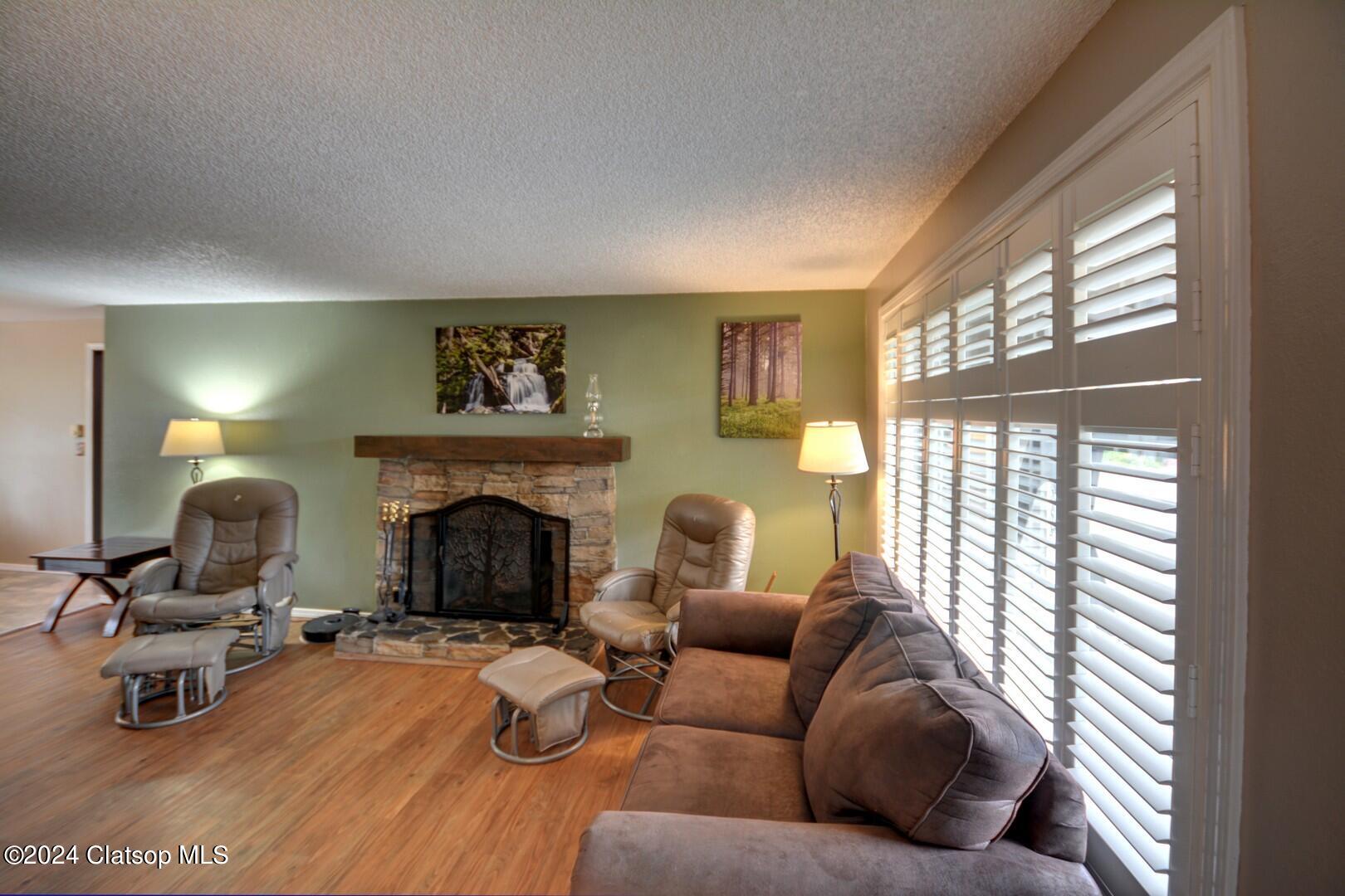 486 Ridge Drive Property Photo 4