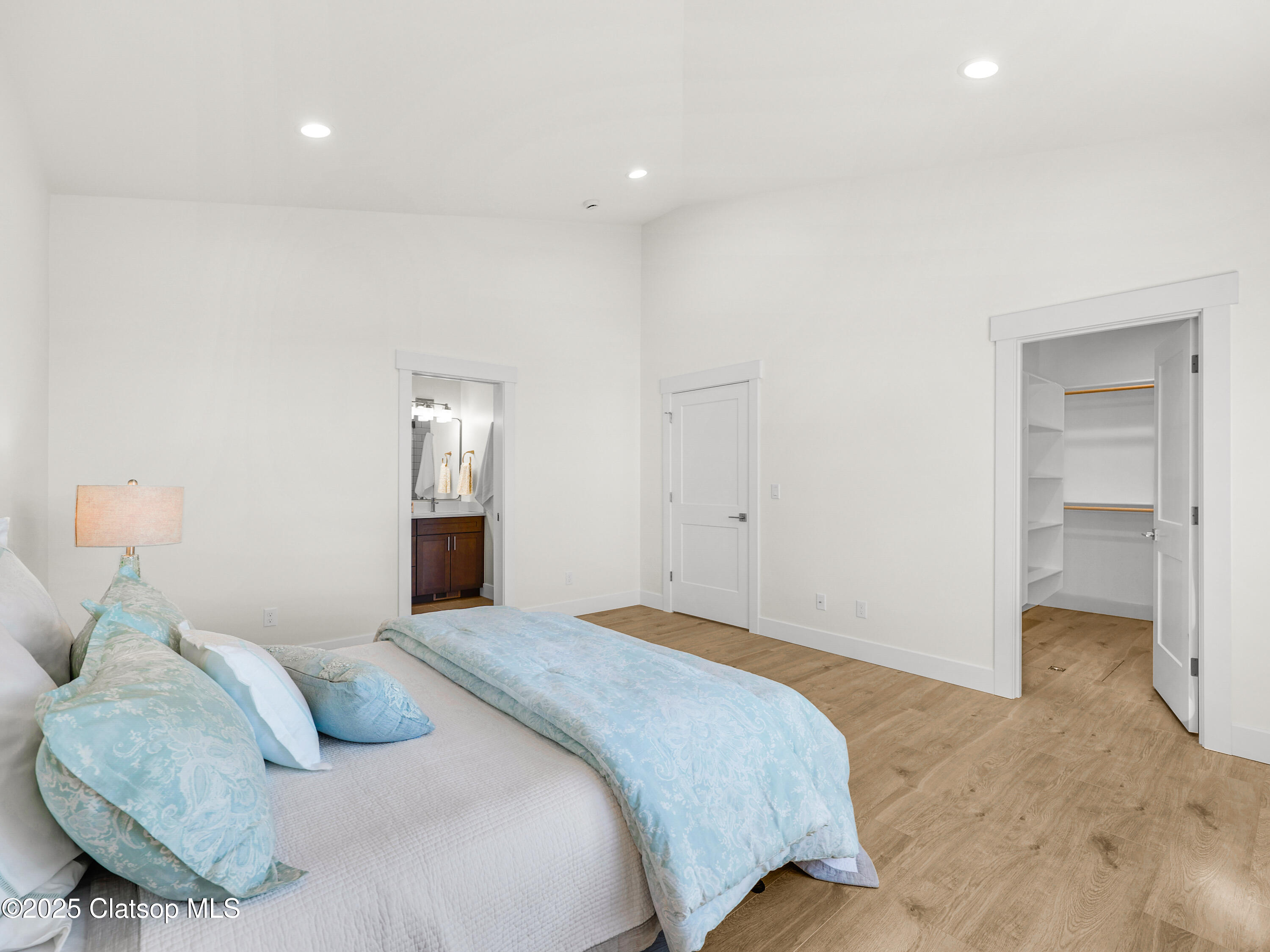 1386 Seabright Way Property Photo 21