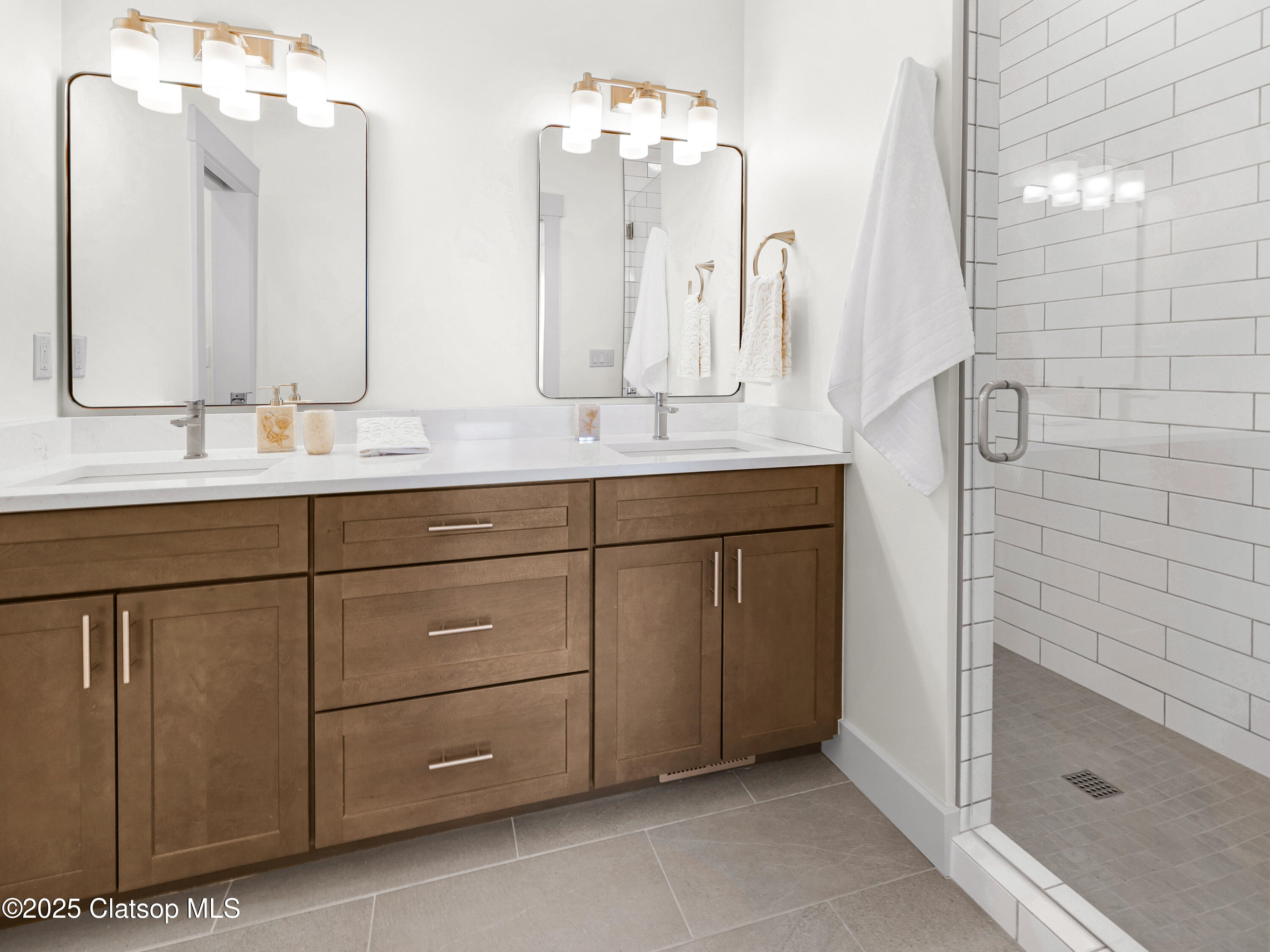 1386 Seabright Way Property Photo 23
