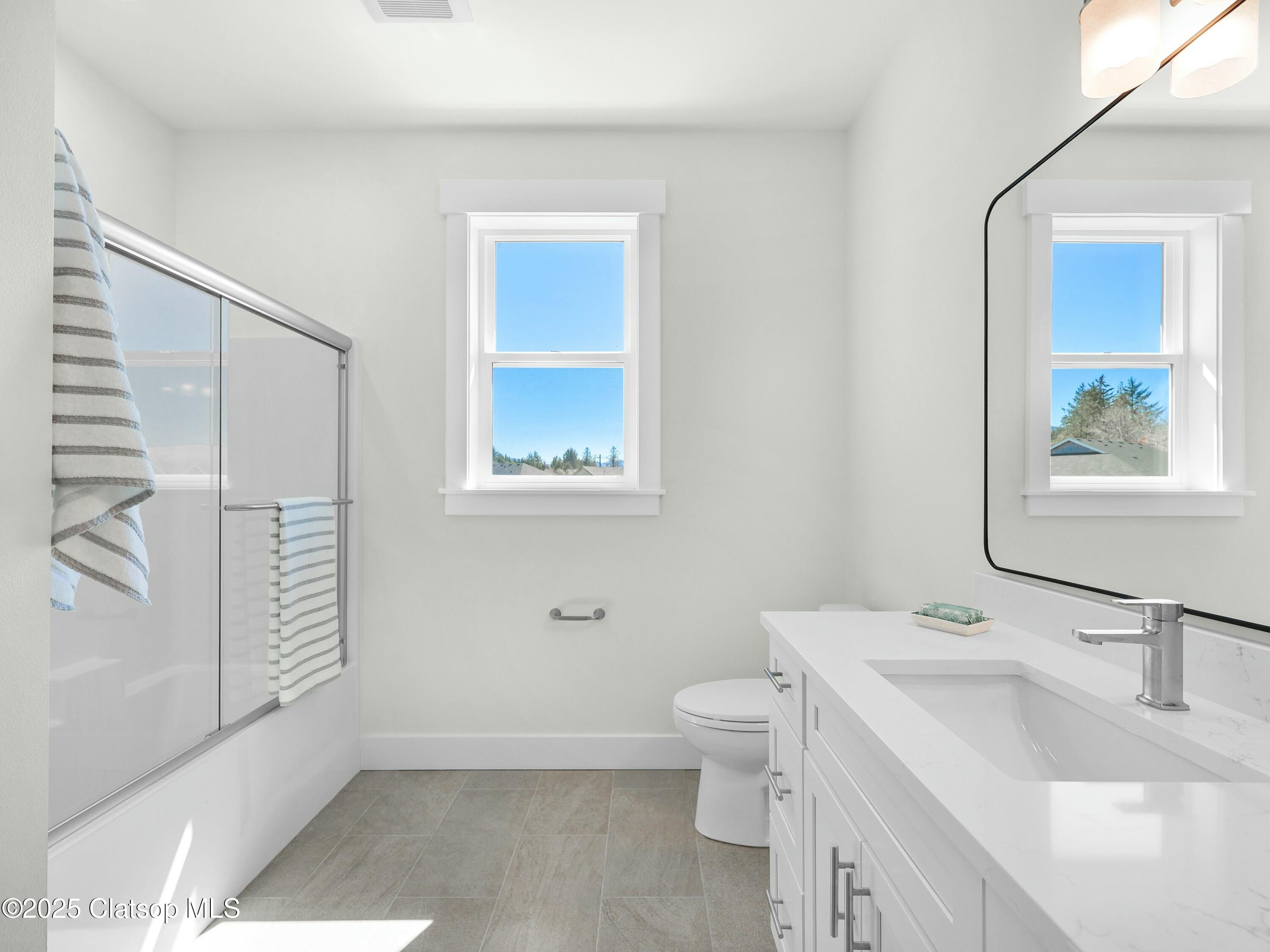 1386 Seabright Way Property Photo 33