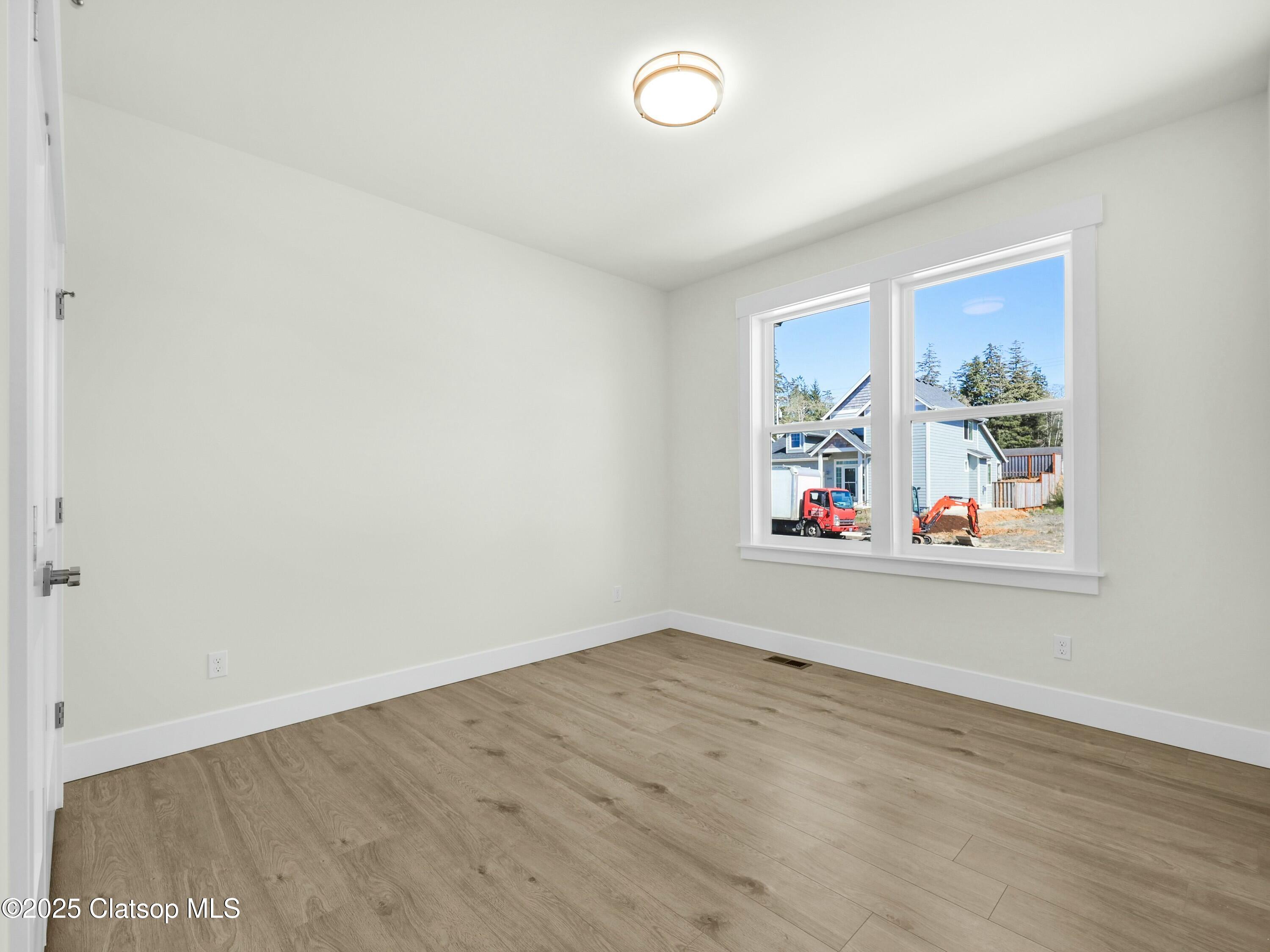 1386 Seabright Way Property Photo 34