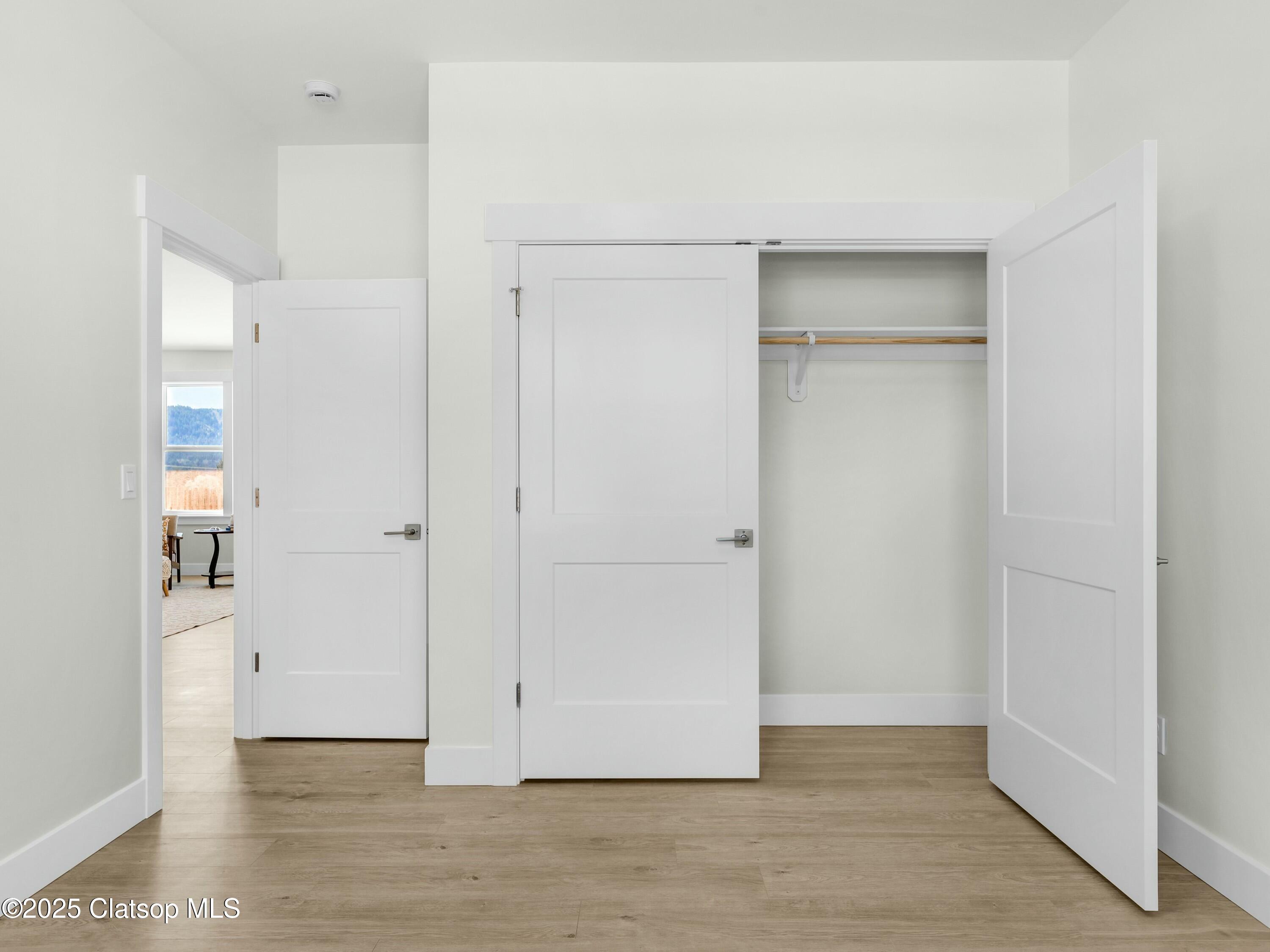 1386 Seabright Way Property Photo 35