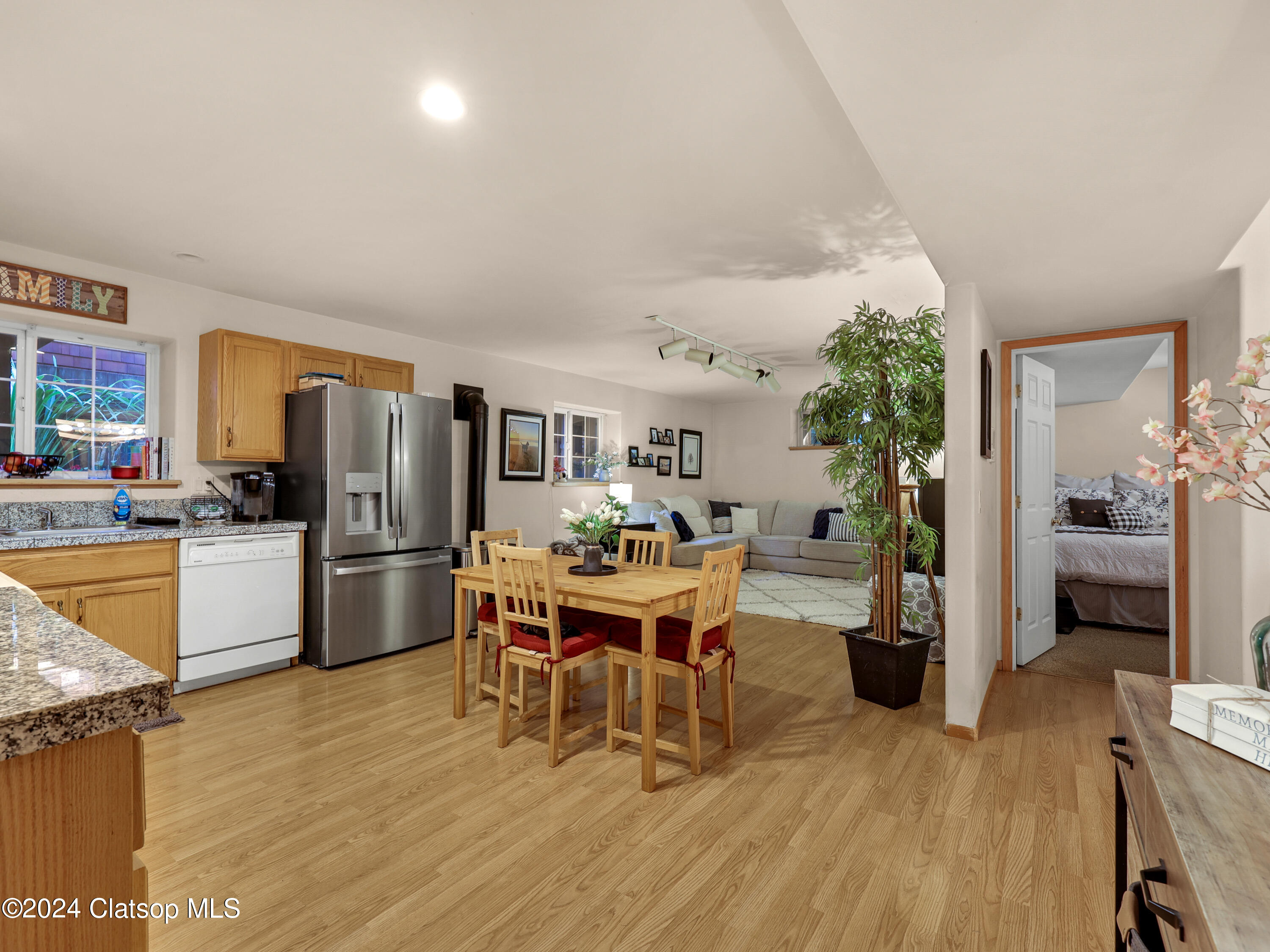 1655 S Spruce Street Property Photo 28