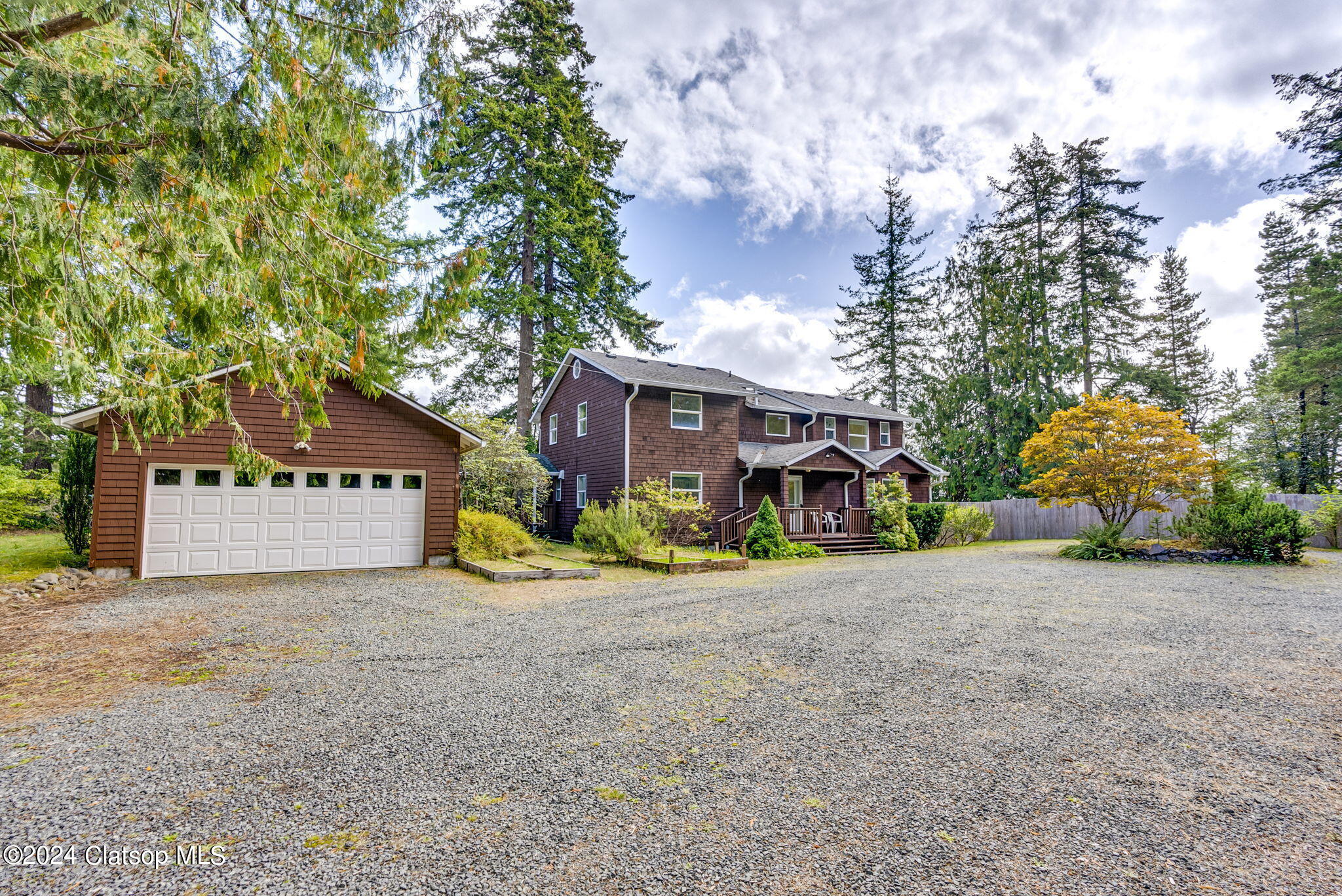 11015 Seamont Way Property Photo