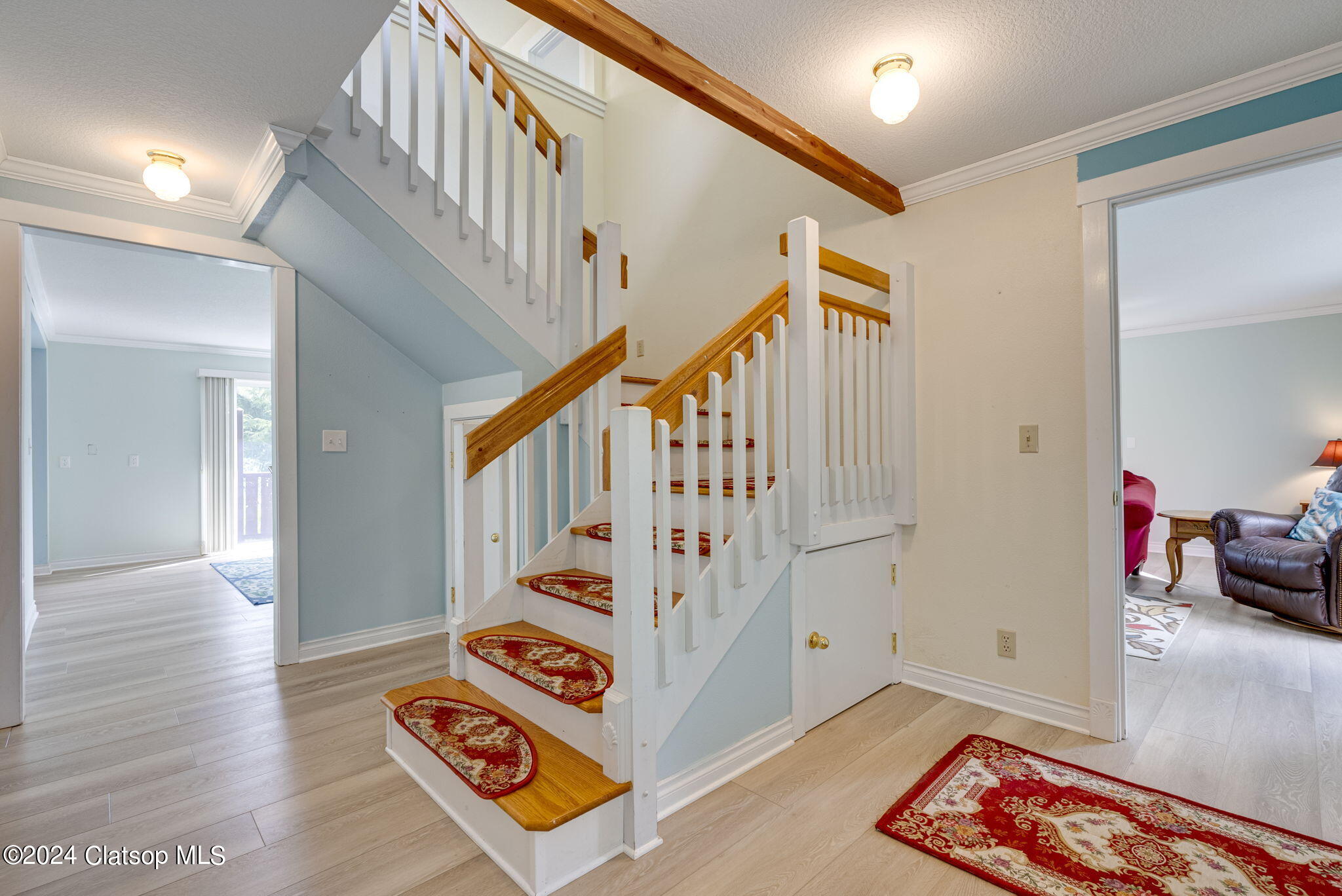 11015 Seamont Way Property Photo 4