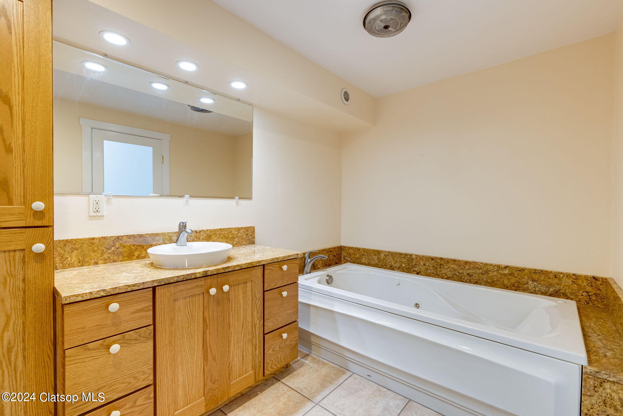 11015 Seamont Way Property Photo 21