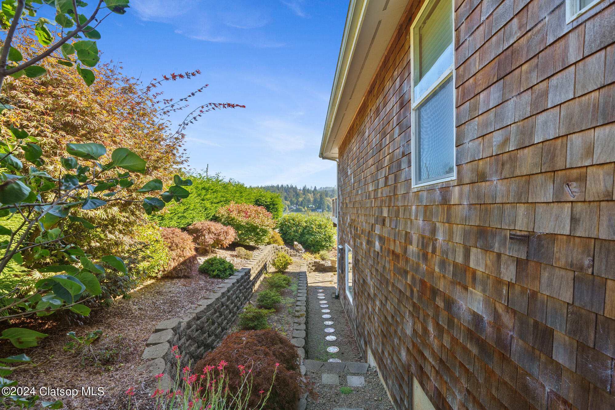 4612 Ne I Avenue Property Photo 11