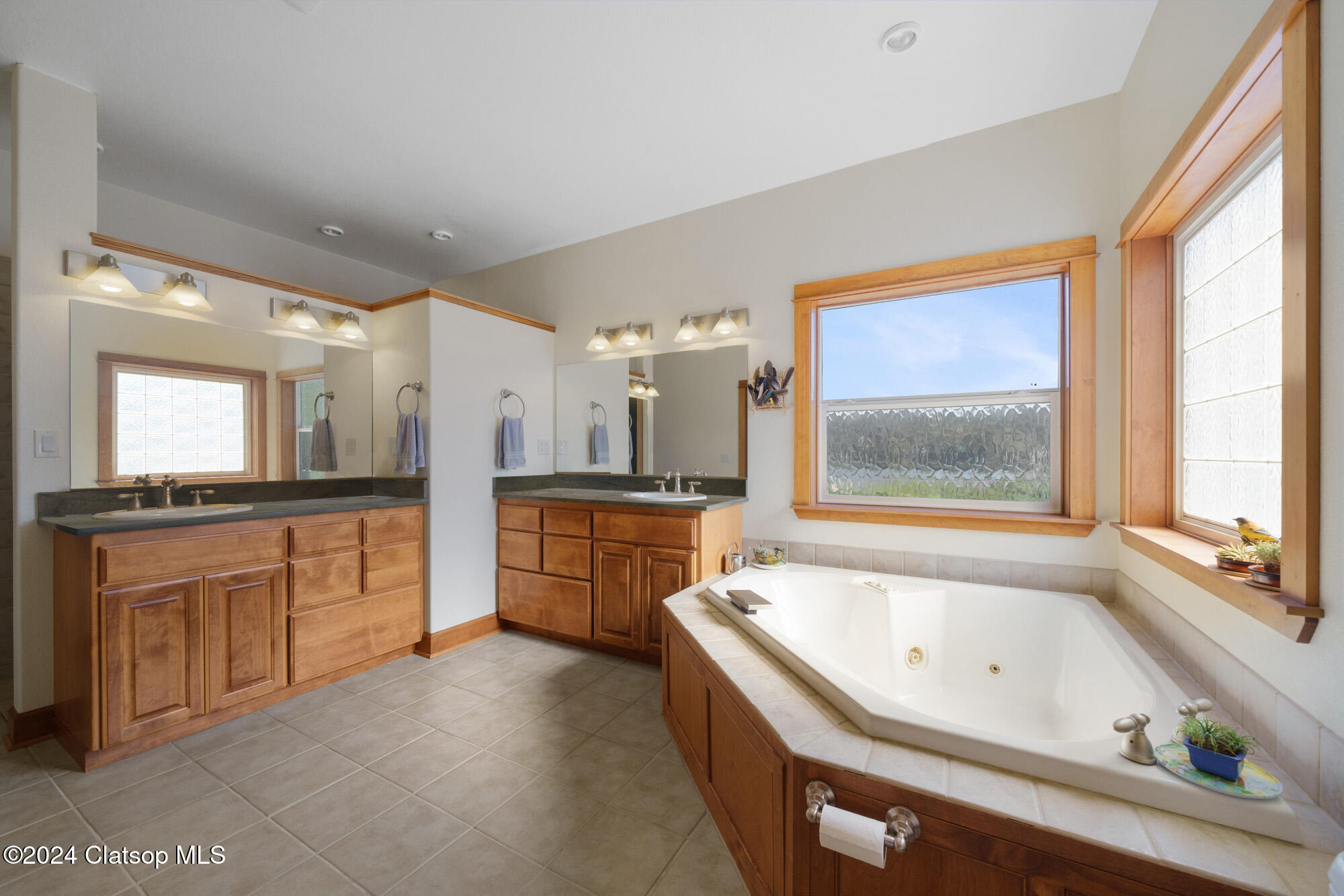 4612 Ne I Avenue Property Photo 40