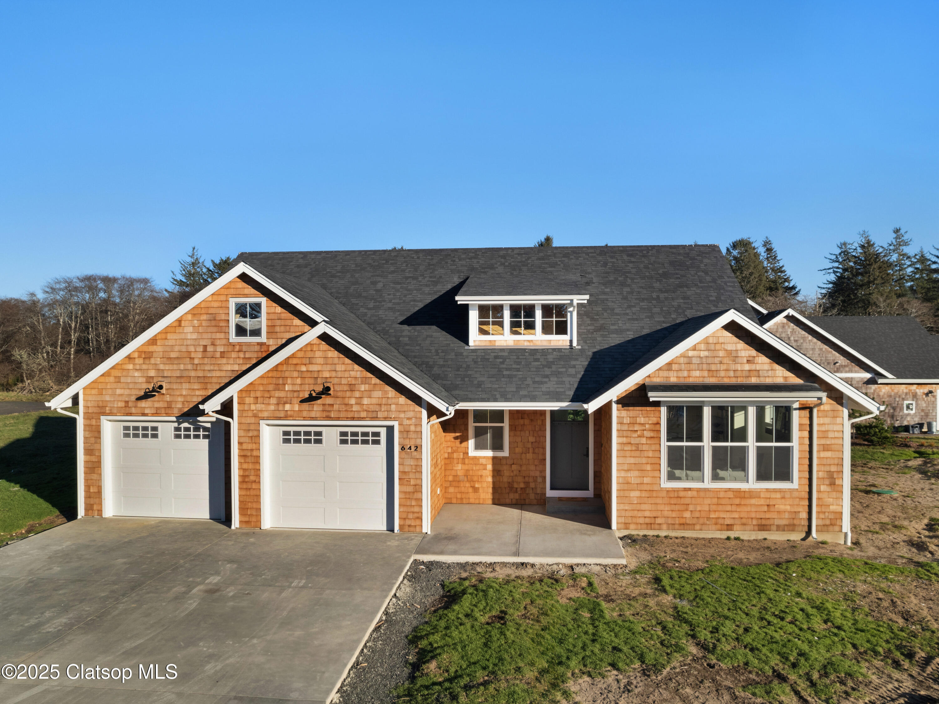642 Meadow Lane Property Photo 1