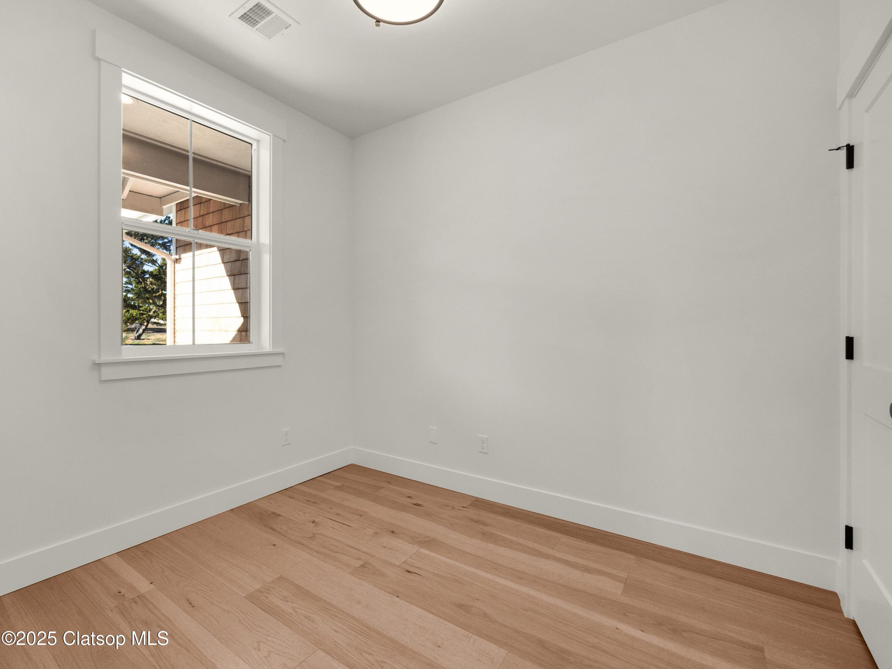 642 Meadow Lane Property Photo 13