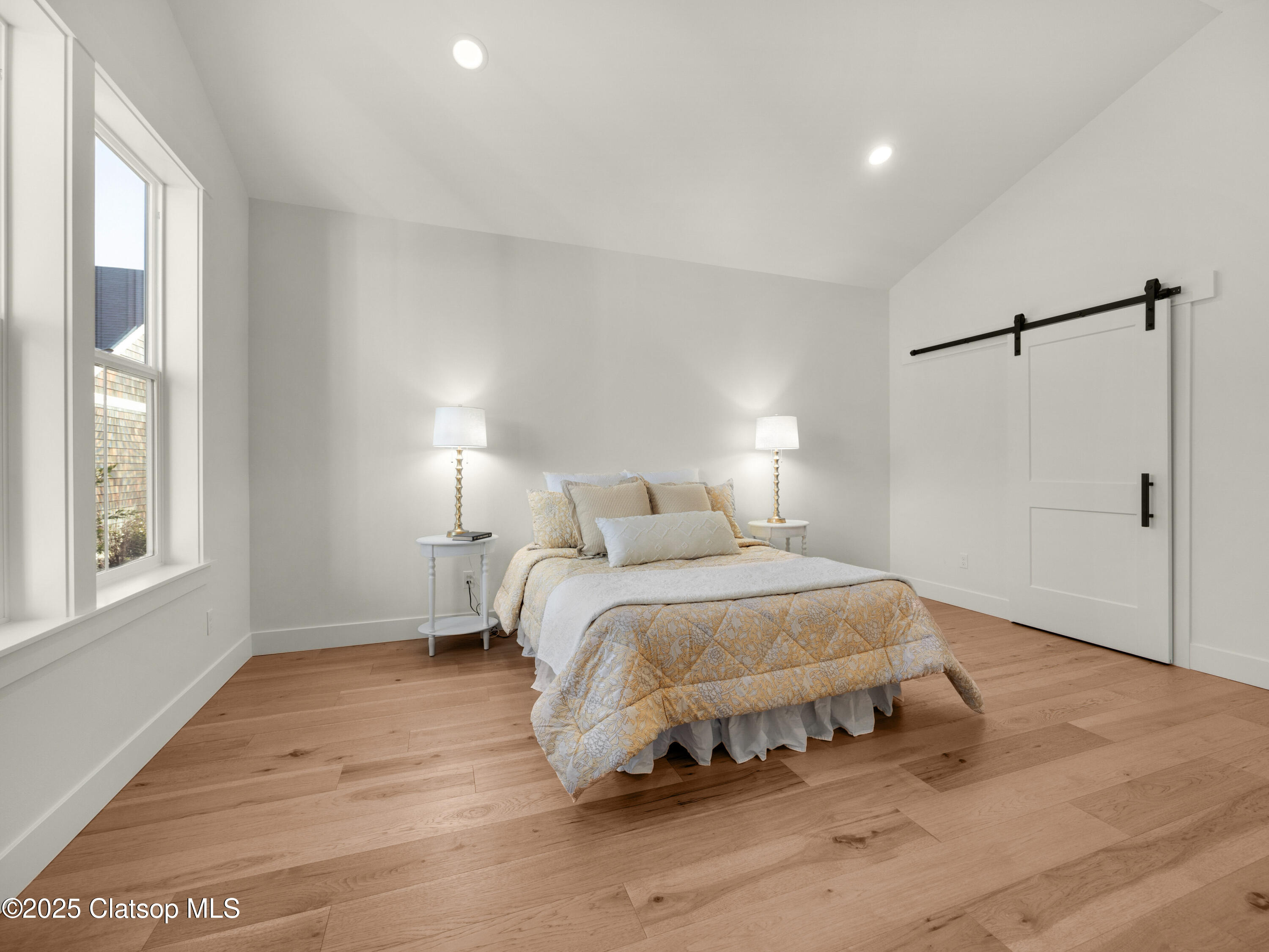 642 Meadow Lane Property Photo 14