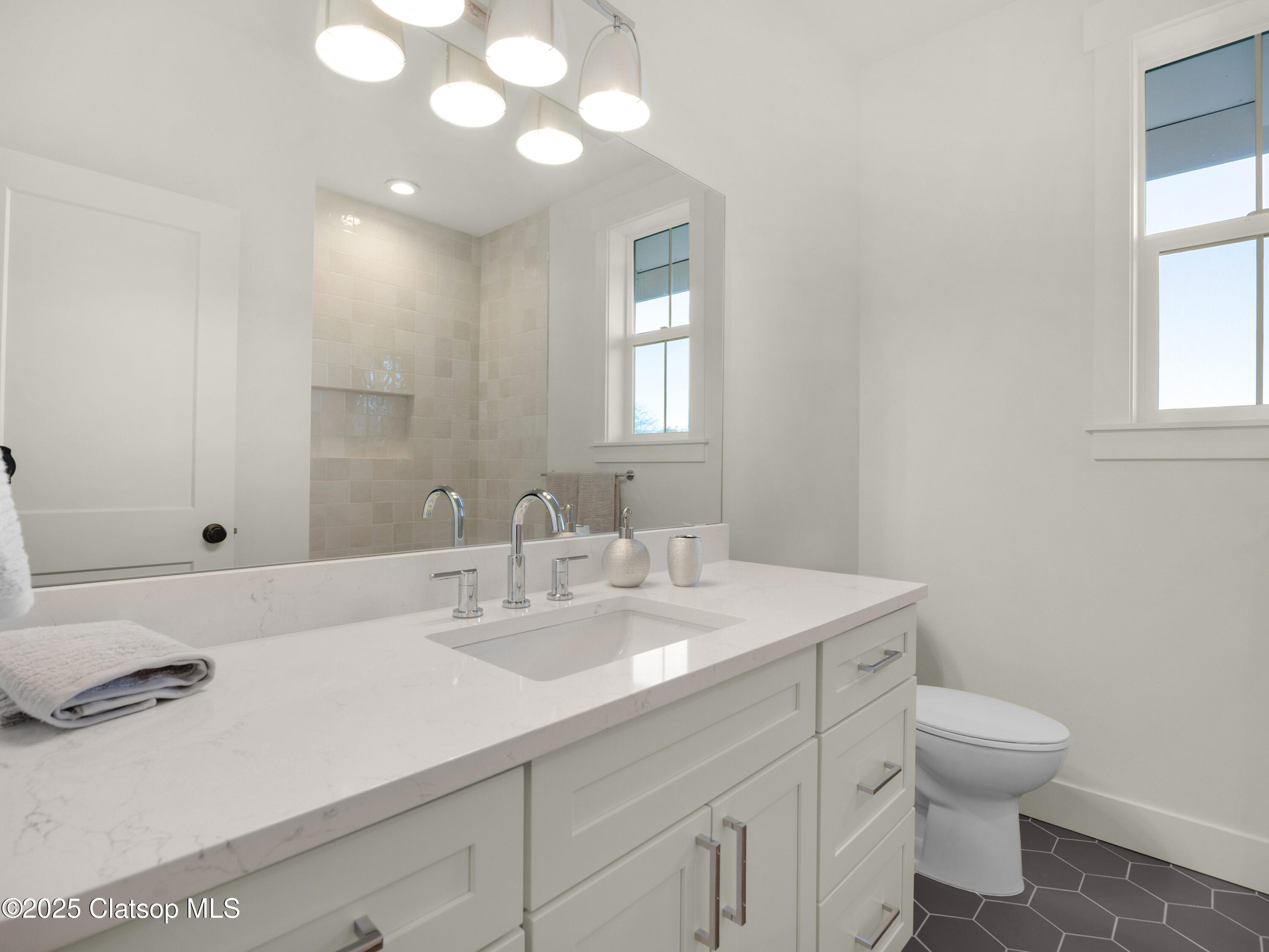 642 Meadow Lane Property Photo 23