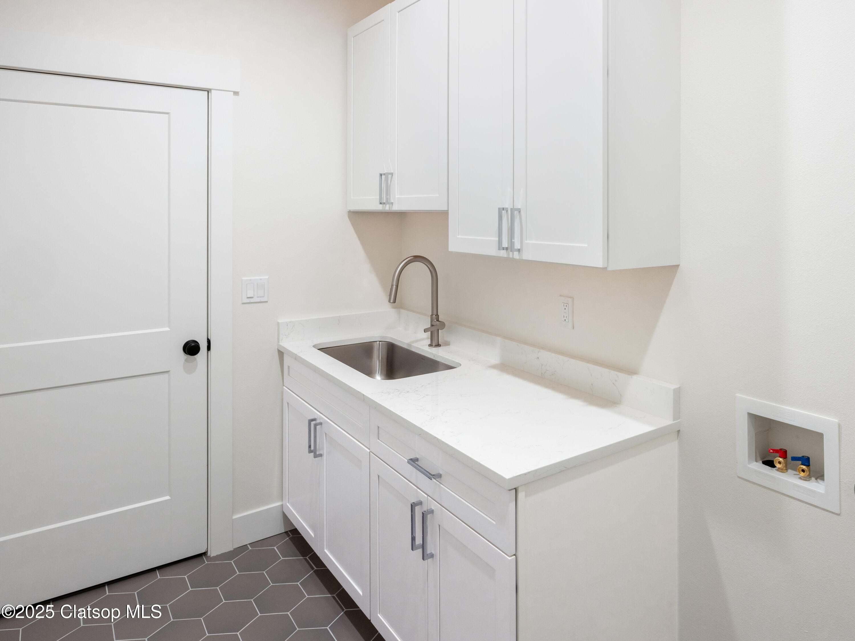 642 Meadow Lane Property Photo 27