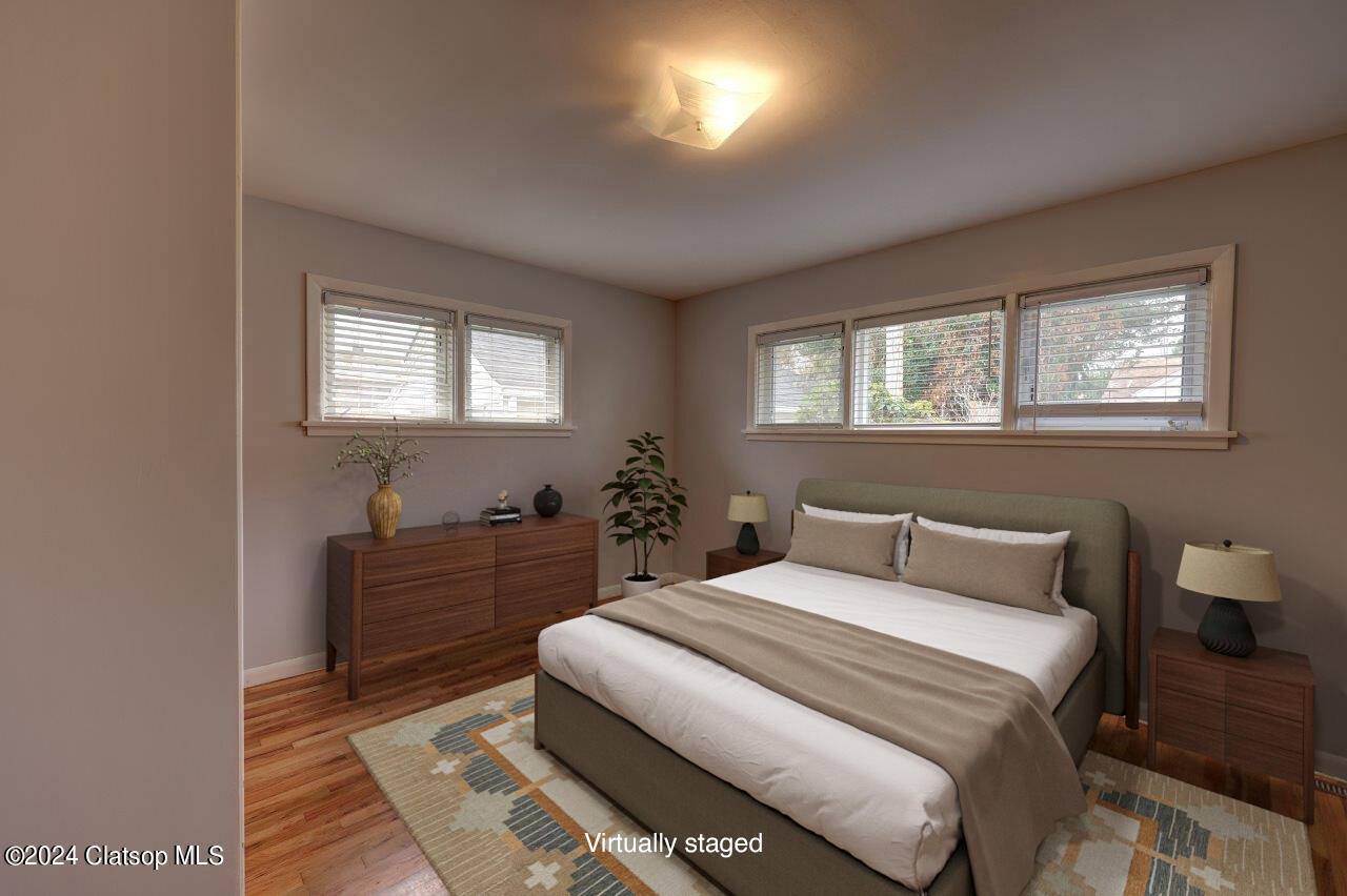 436 S Franklin Property Photo 7