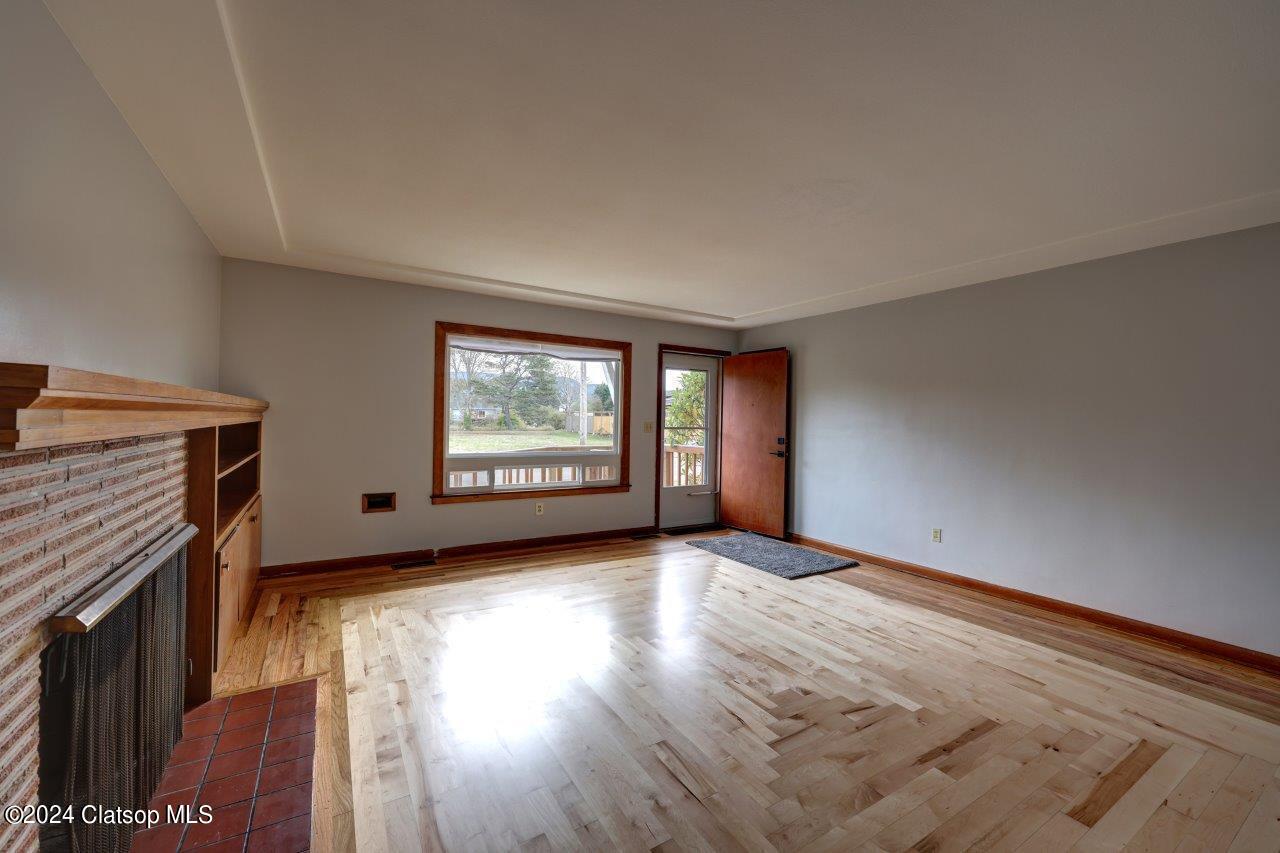 436 S Franklin Property Photo 11
