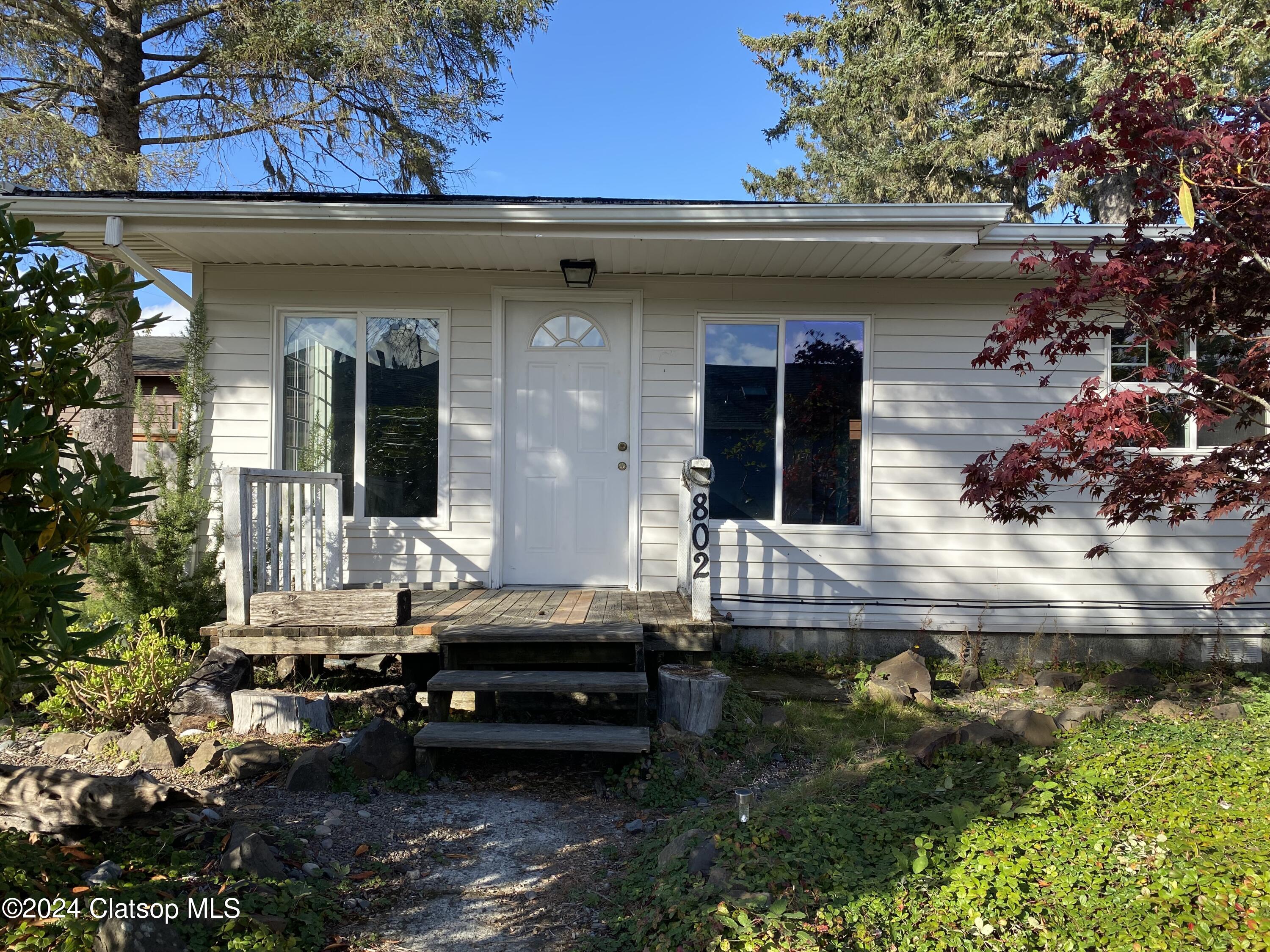 802 25th Avenue Property Photo 1