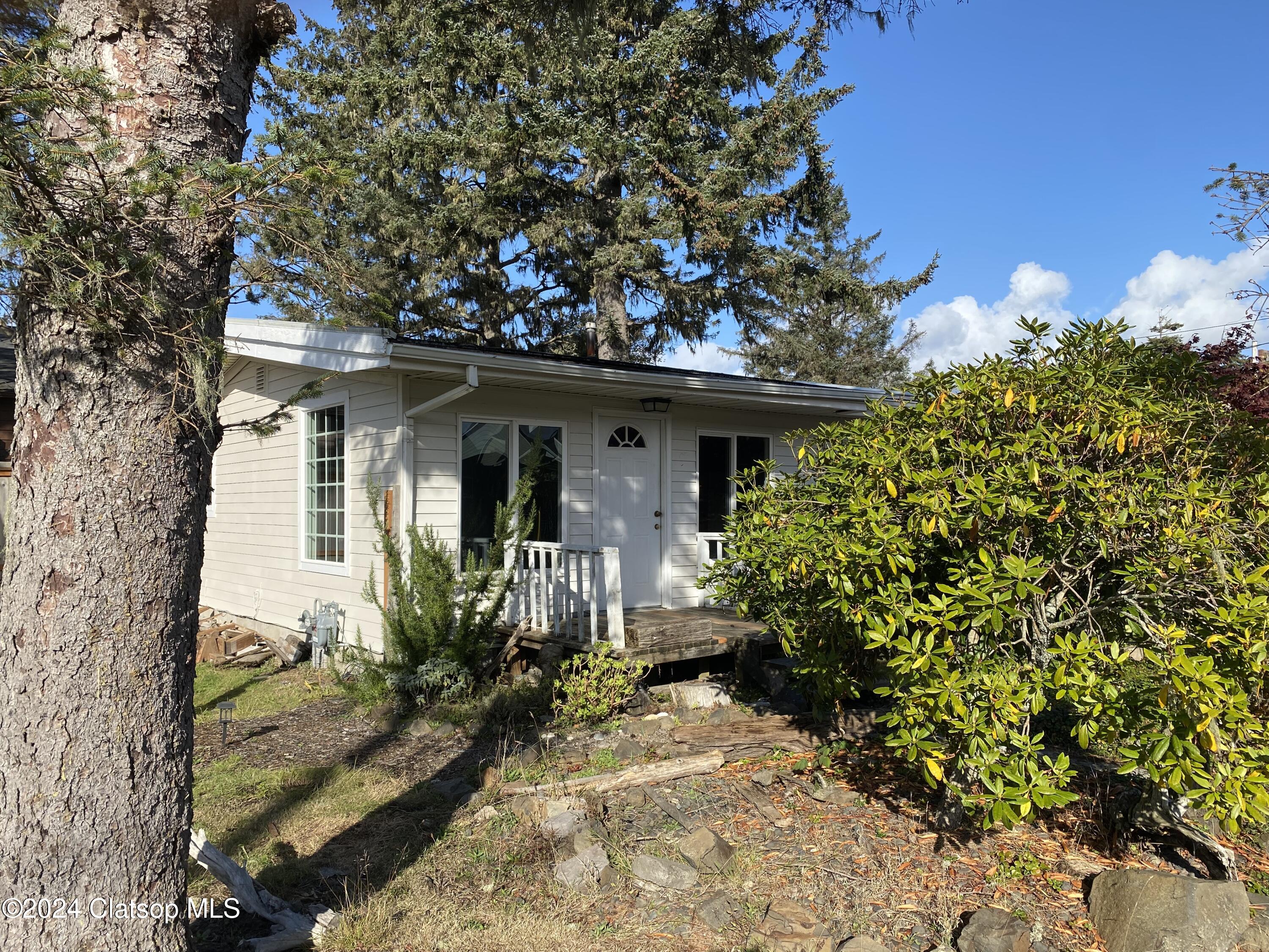 802 25th Avenue Property Photo 3