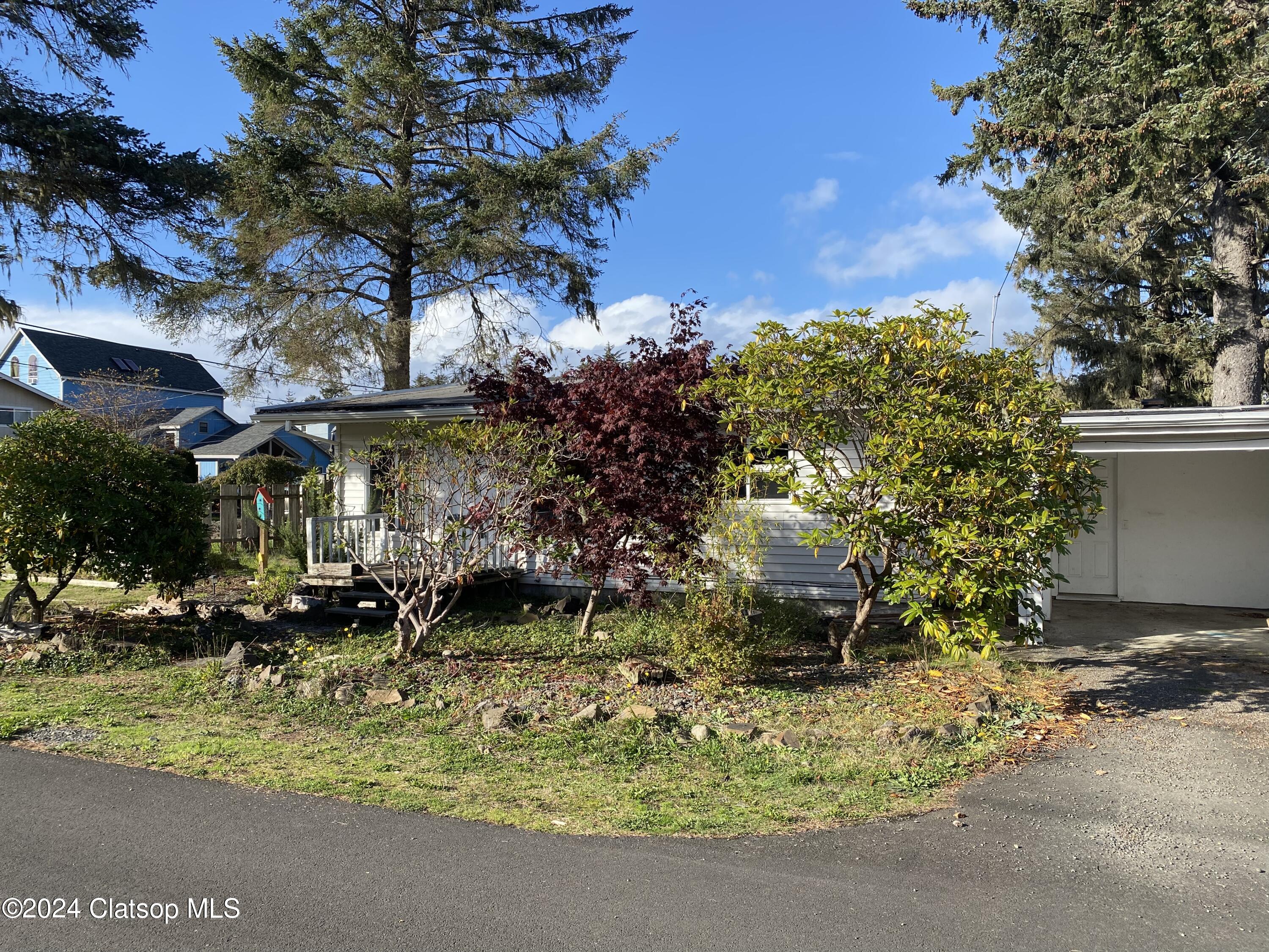 802 25th Avenue Property Photo 4