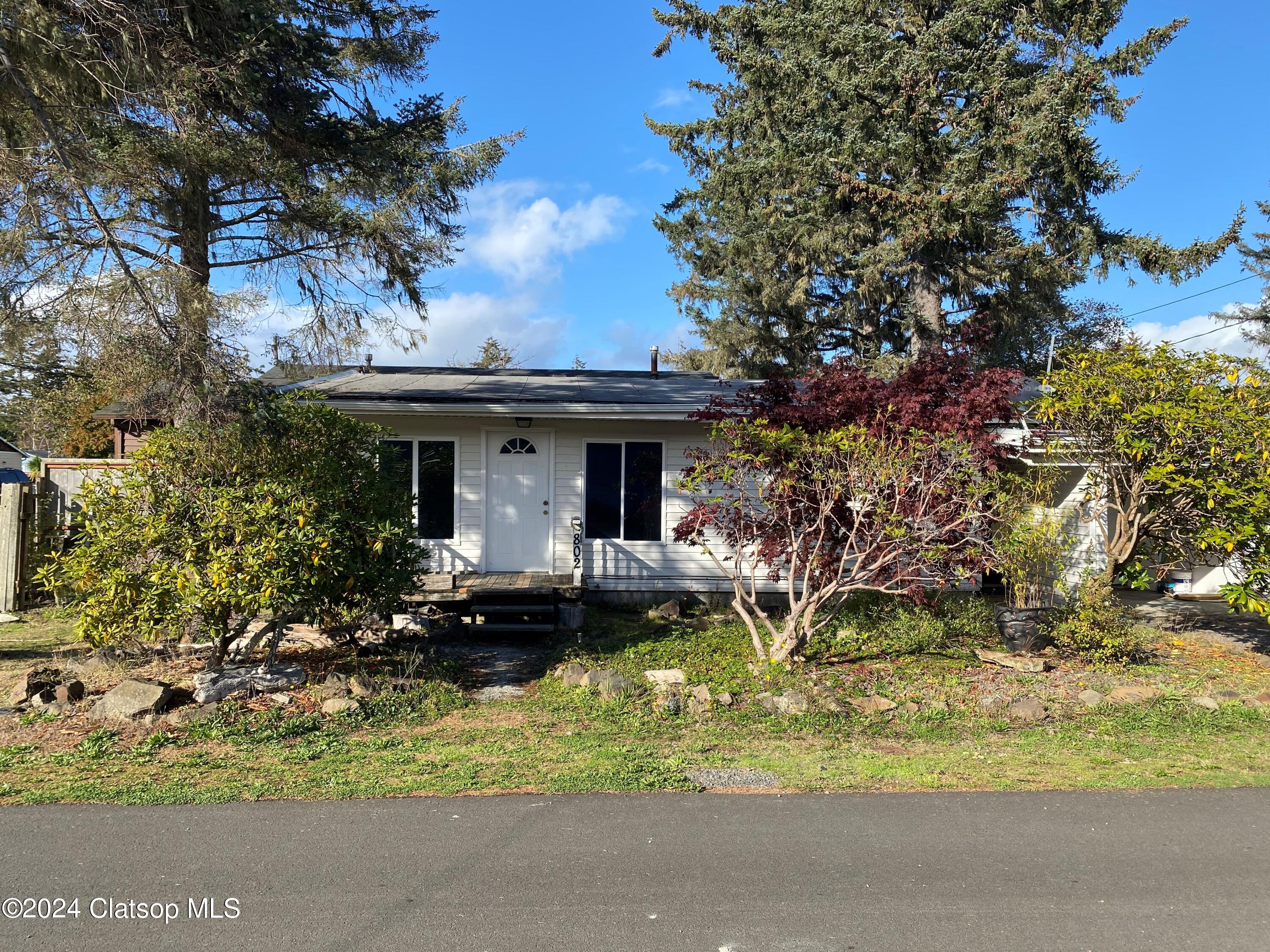 802 25th Avenue Property Photo 5