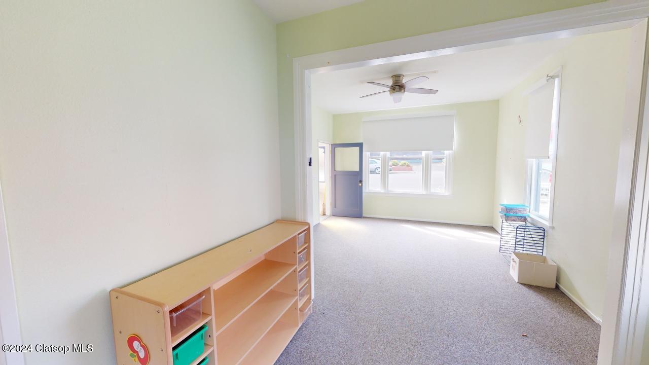 1178 Franklin Avenue Property Photo 11