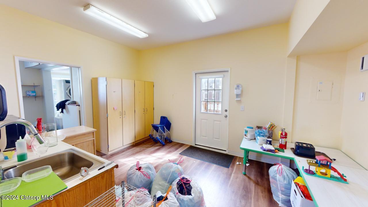 1178 Franklin Avenue Property Photo 12