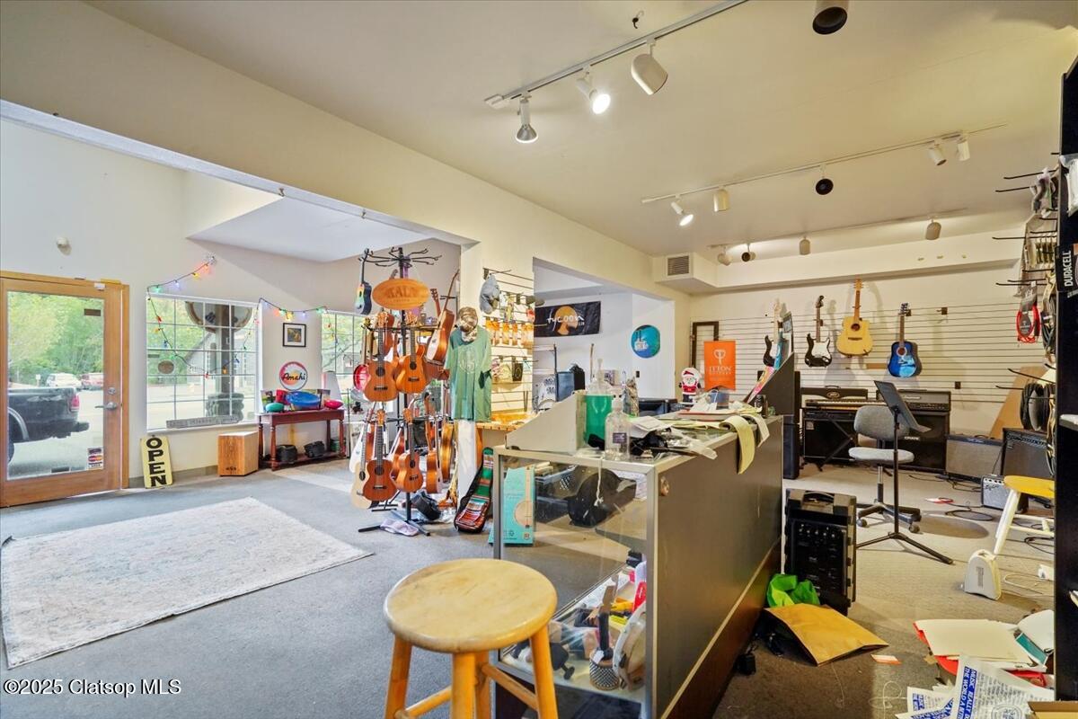 171 Sunset Boulevard Property Photo 31