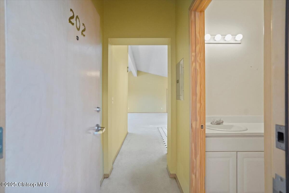 171 Sunset Boulevard Property Photo 38