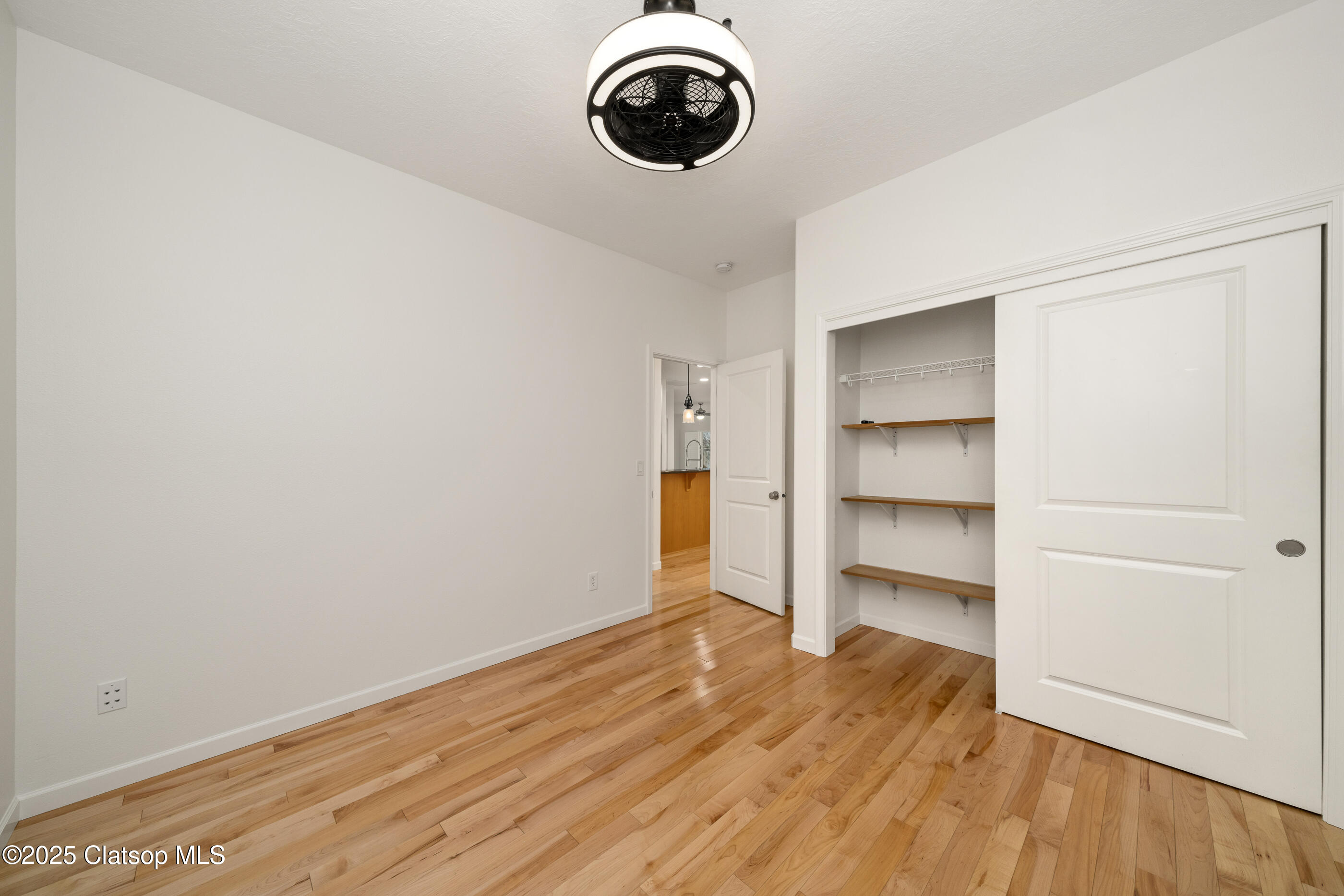 160 W Lexington Property Photo 32