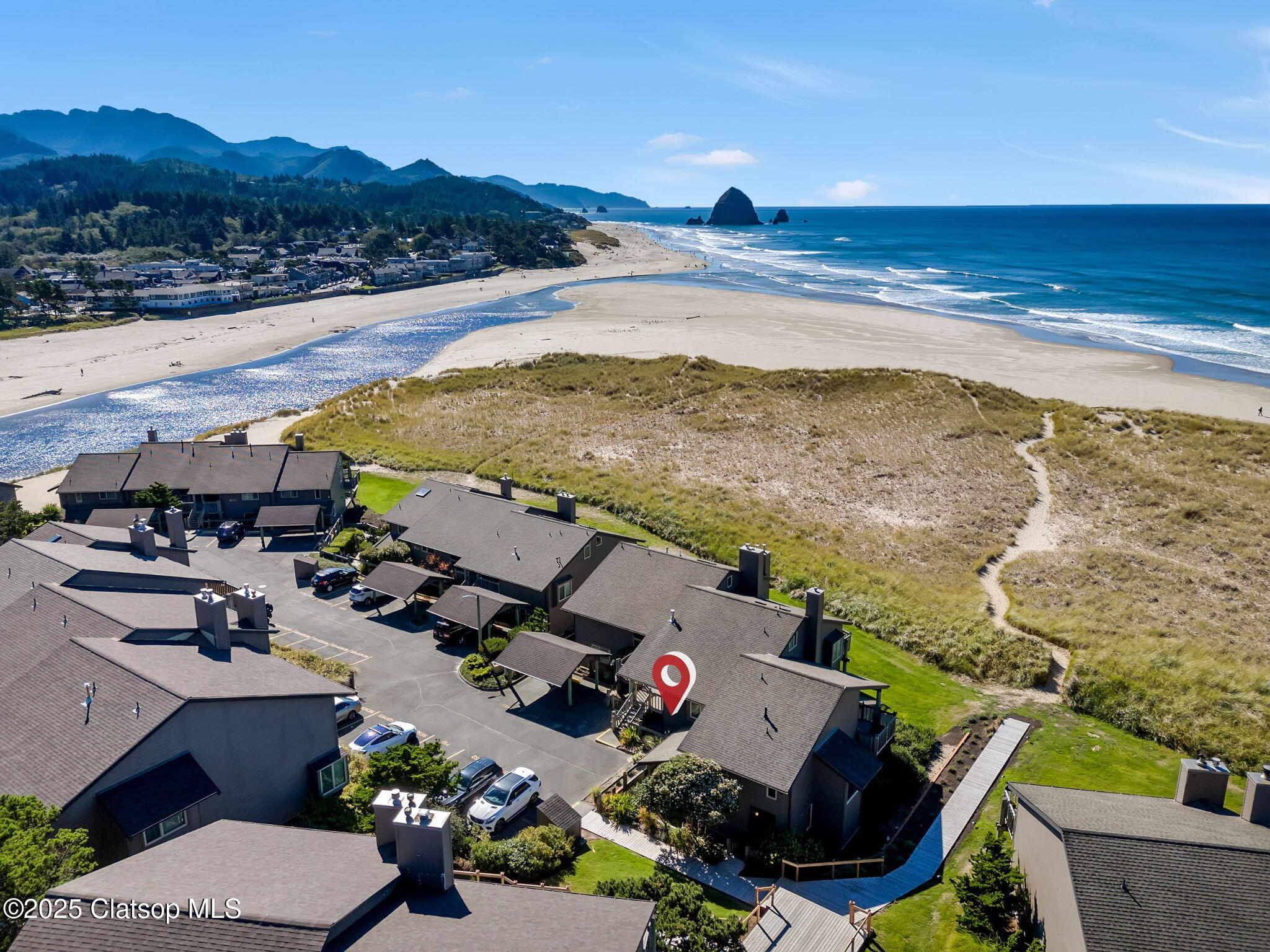 753 N Breakers Point Drive Property Photo 1