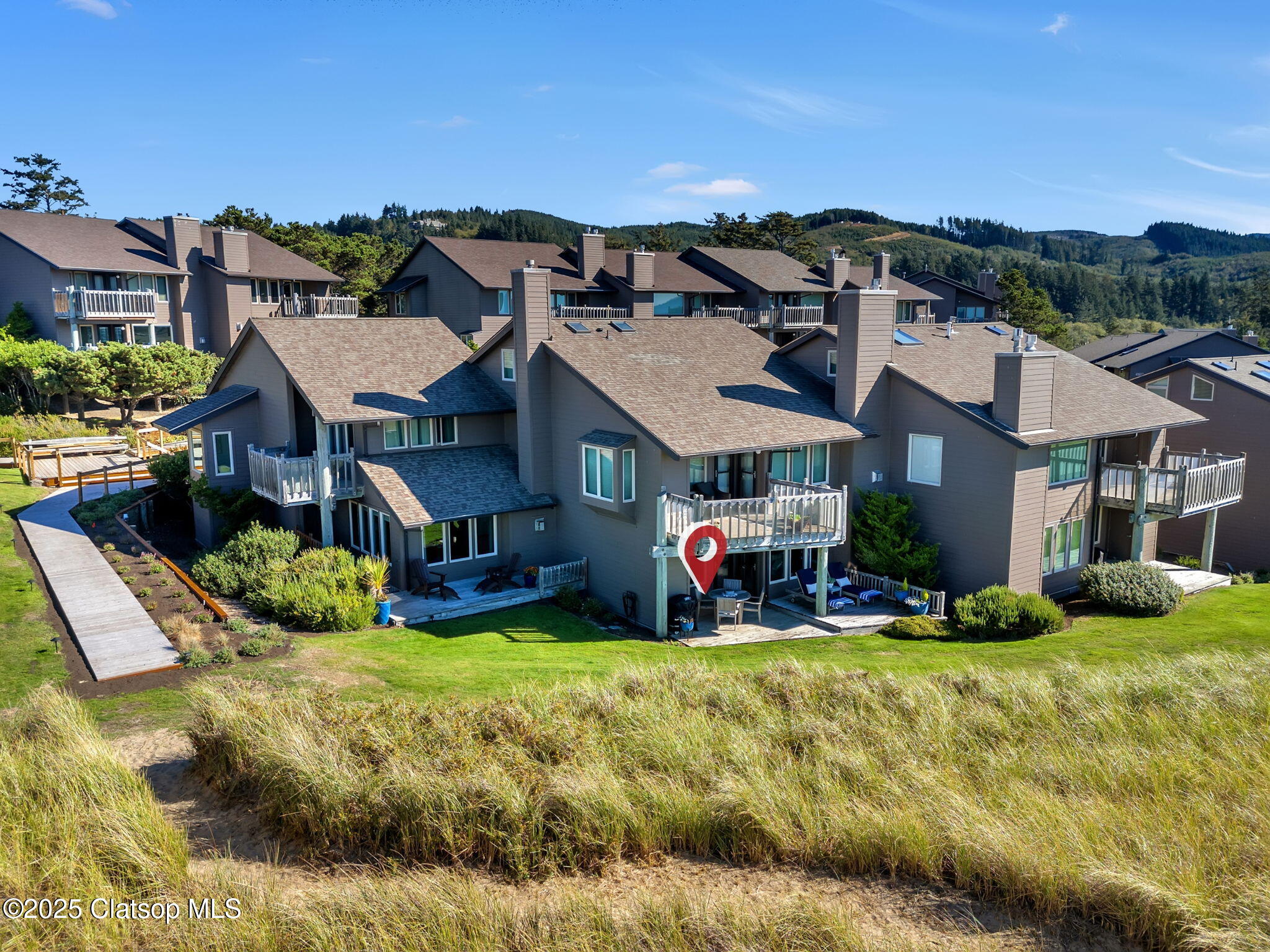 753 N Breakers Point Drive Property Photo 2