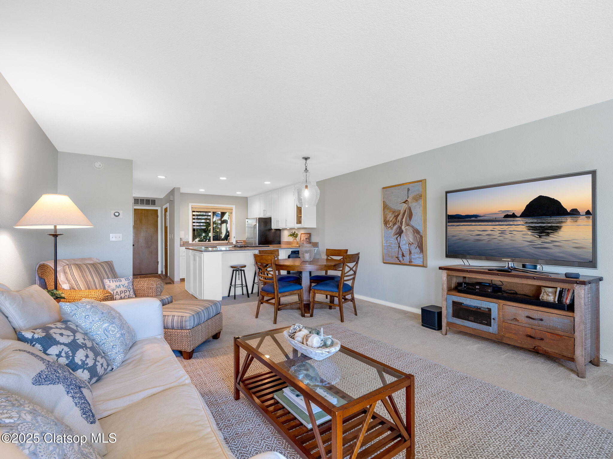 753 N Breakers Point Drive Property Photo 16