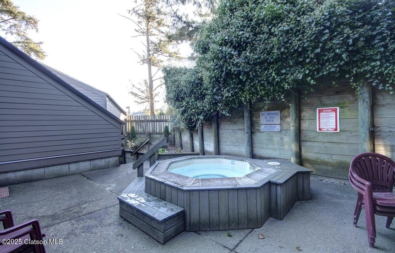 753 N Breakers Point Drive Property Photo 38