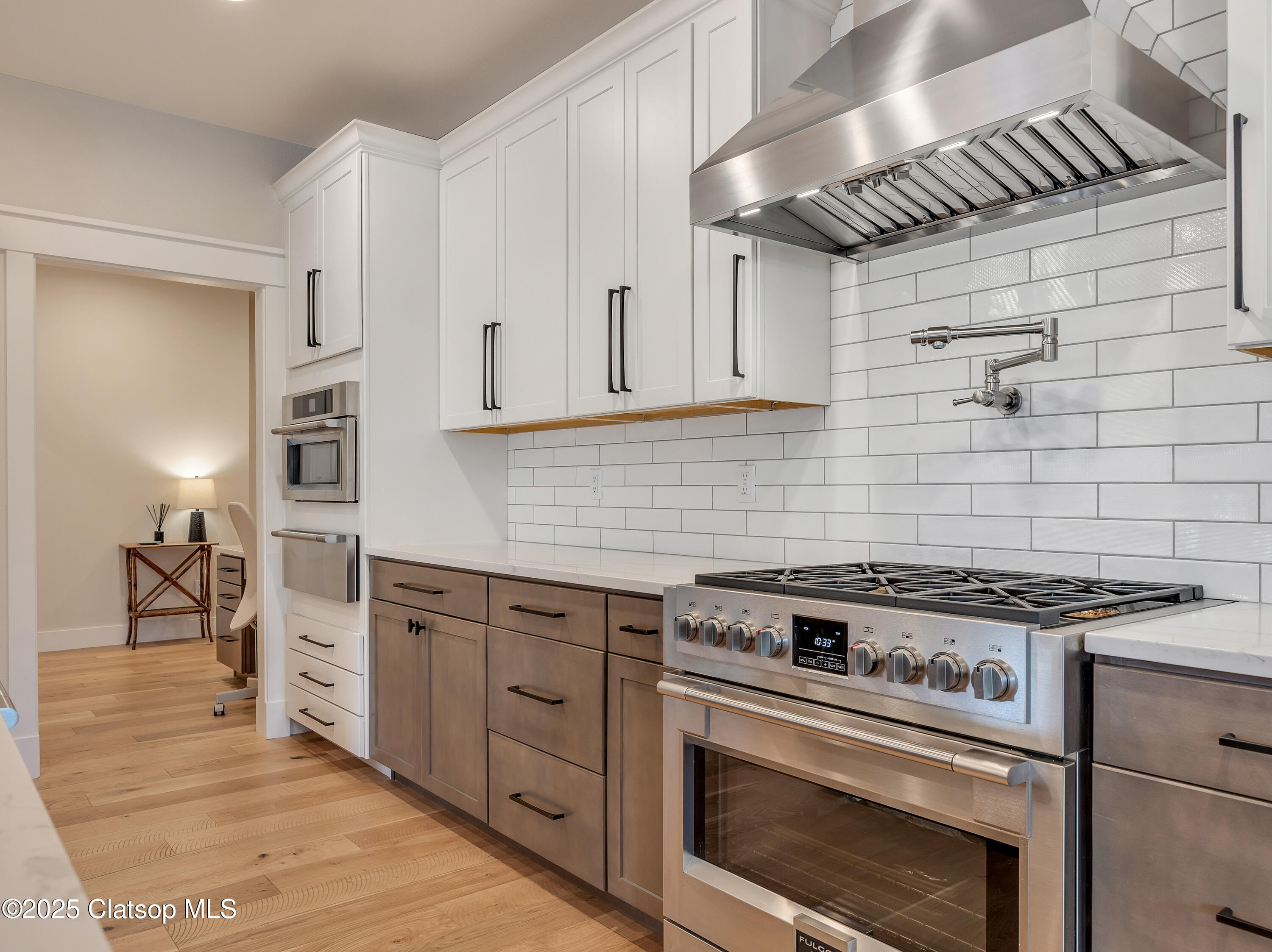 568 Browning Lane Property Photo 14