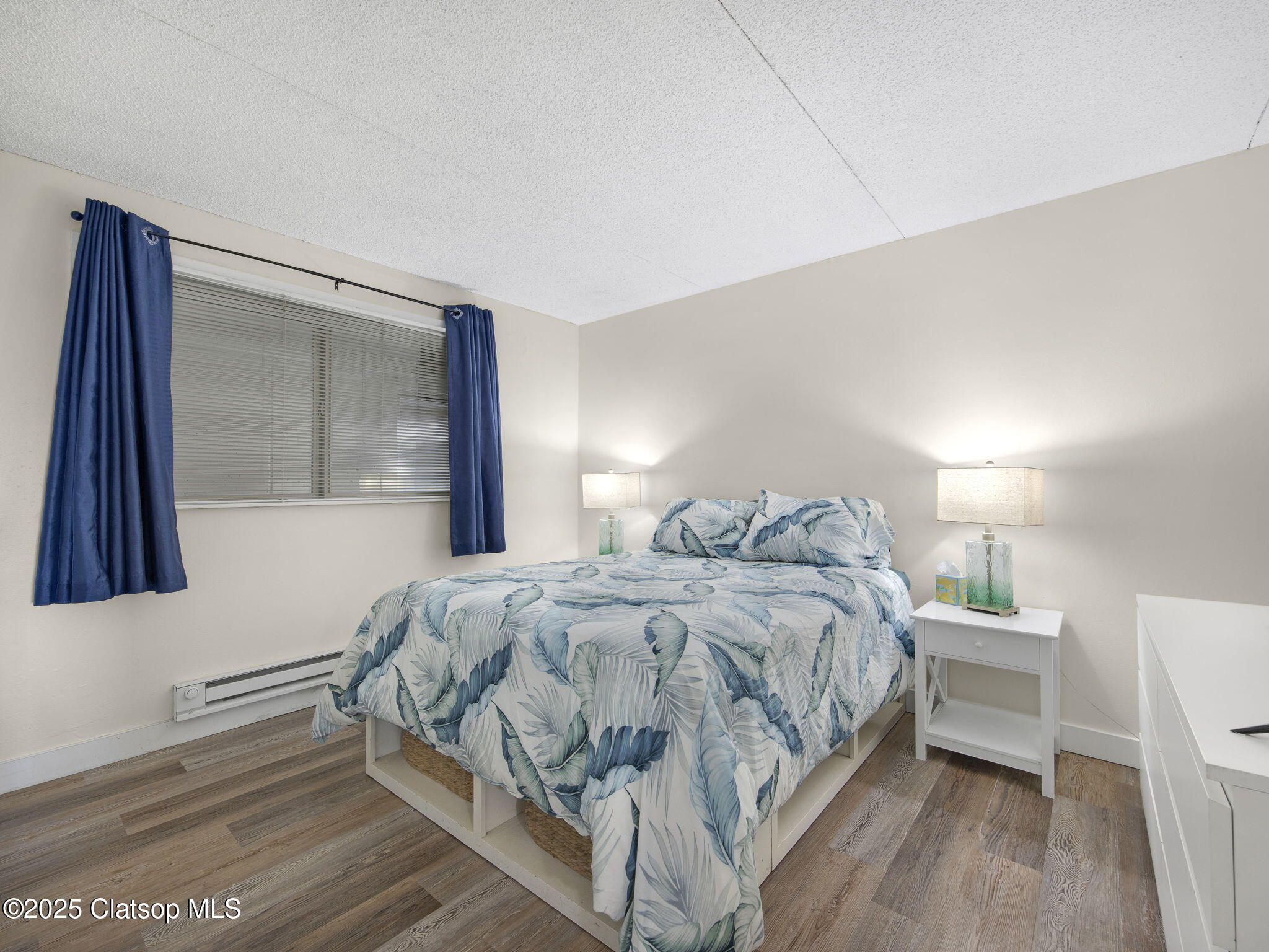 1146 N Marion Avenue Property Photo 23