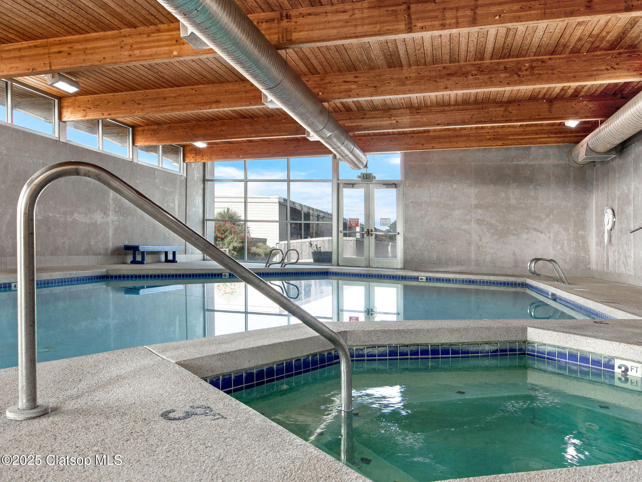 1146 N Marion Avenue Property Photo 32