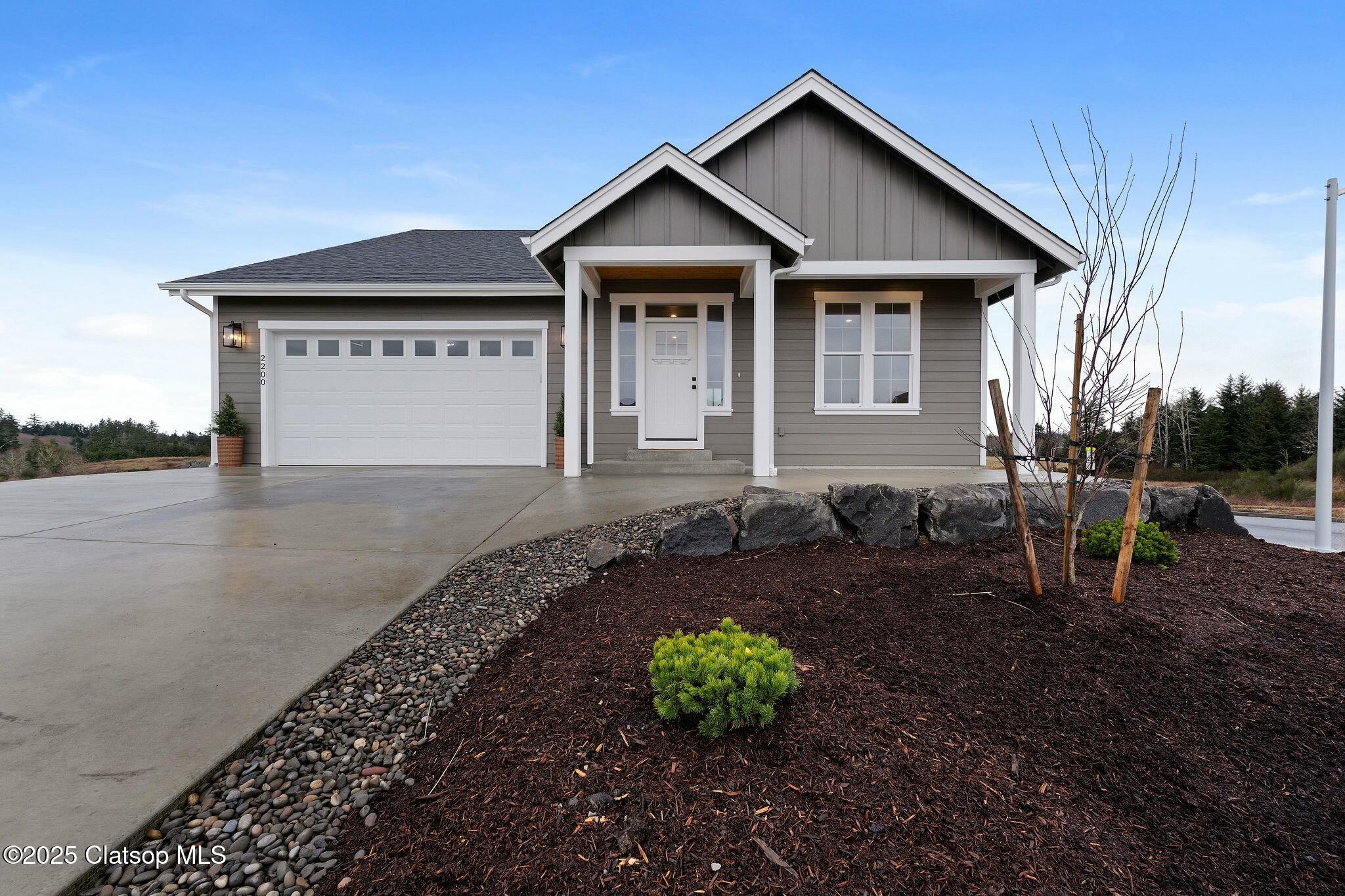2200 SE Timber Country Drive Property Photo 1