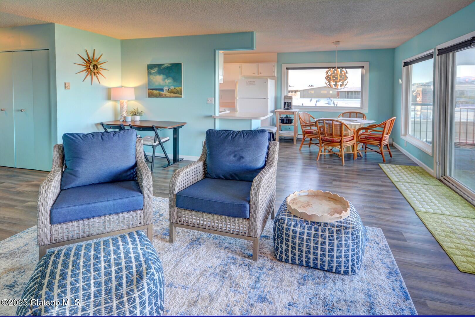 203 Pacific Palisades Street Property Photo 5